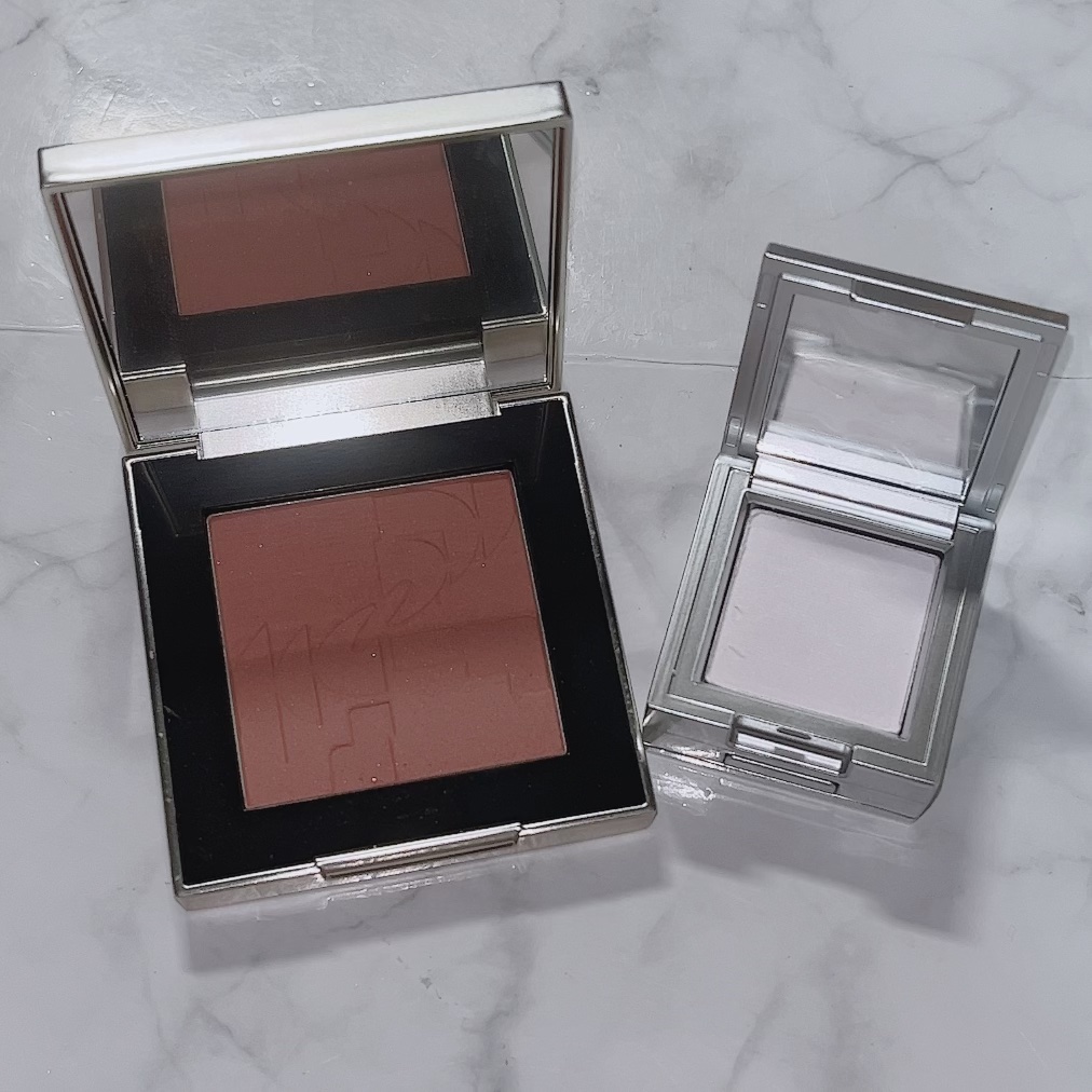 ストロビングフェイスキューブ/TWO SLASH FOUR/ハイライトを使ったクチコミ（2枚目）