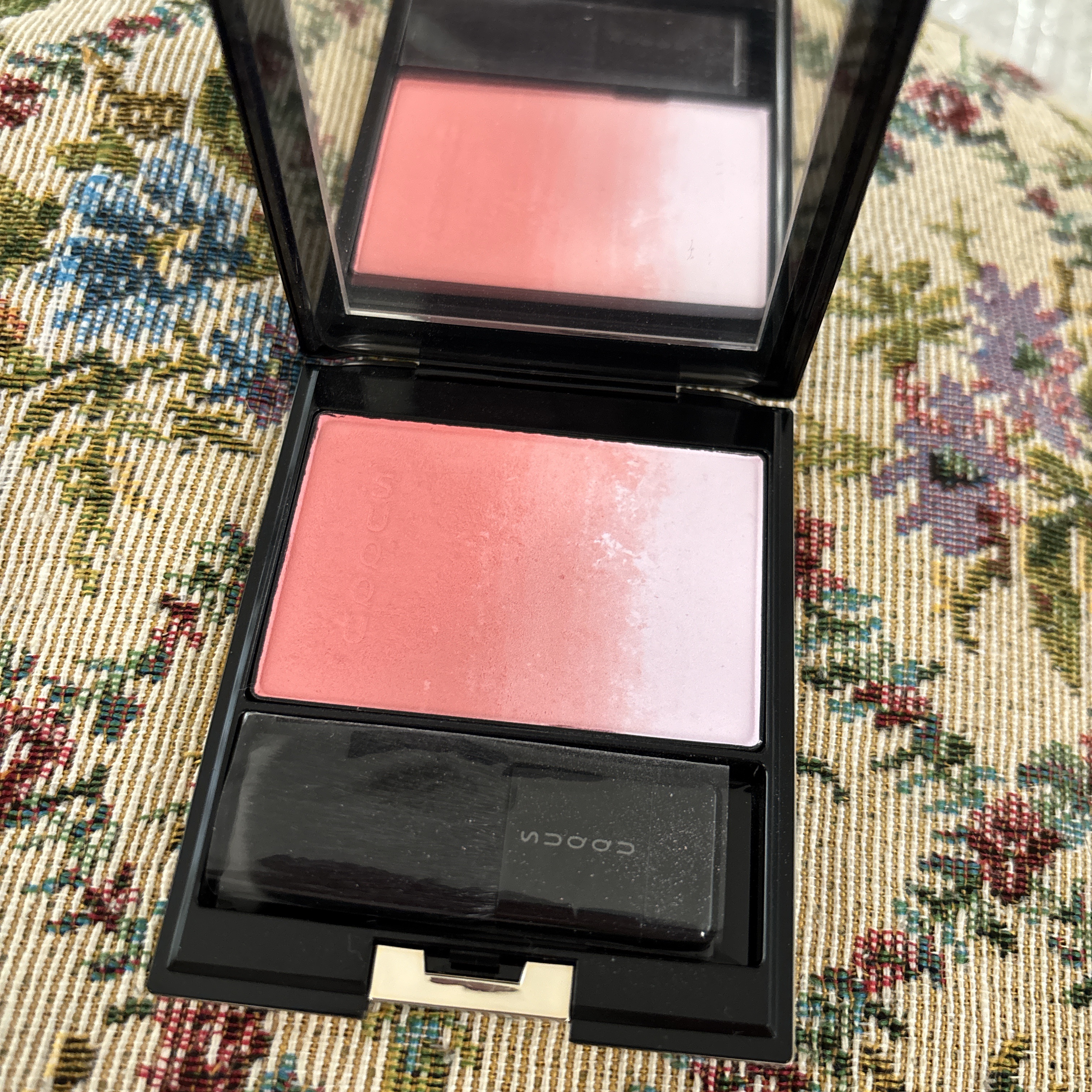 ピュア カラー ブラッシュ 06 春菫-HARUSUMIRE/SUQQU/パウダーチークを使ったクチコミ（1枚目）