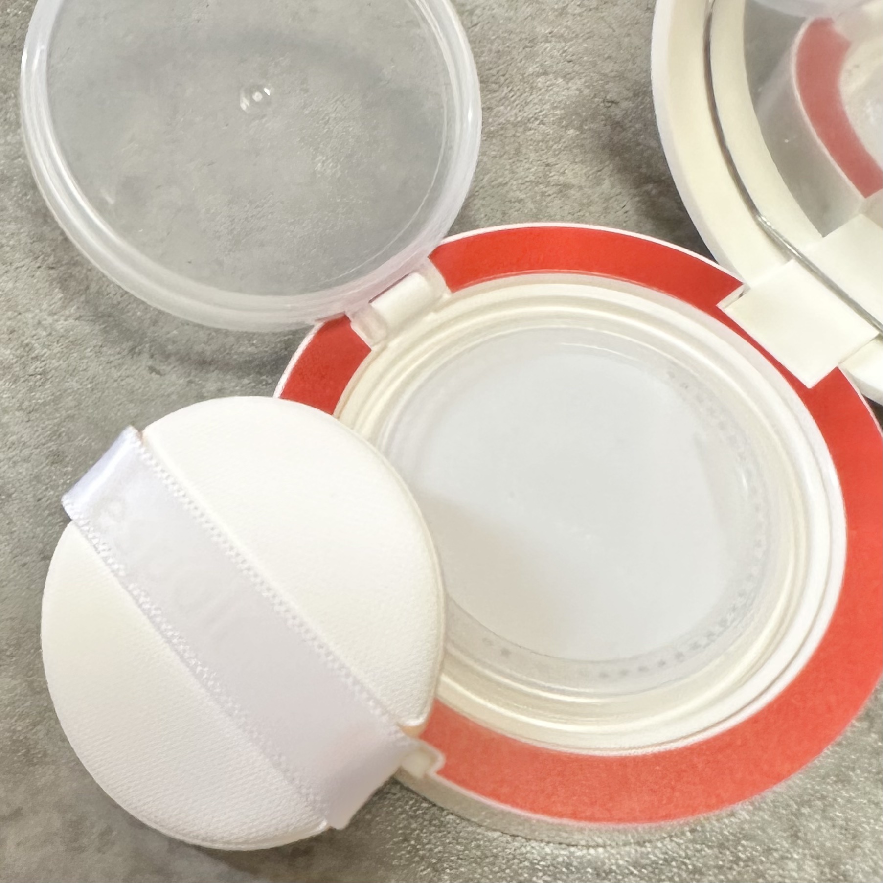 ビーベルベット セバムカットクッション ミニ 5.5g/espoir/プレストパウダーを使ったクチコミ（3枚目）