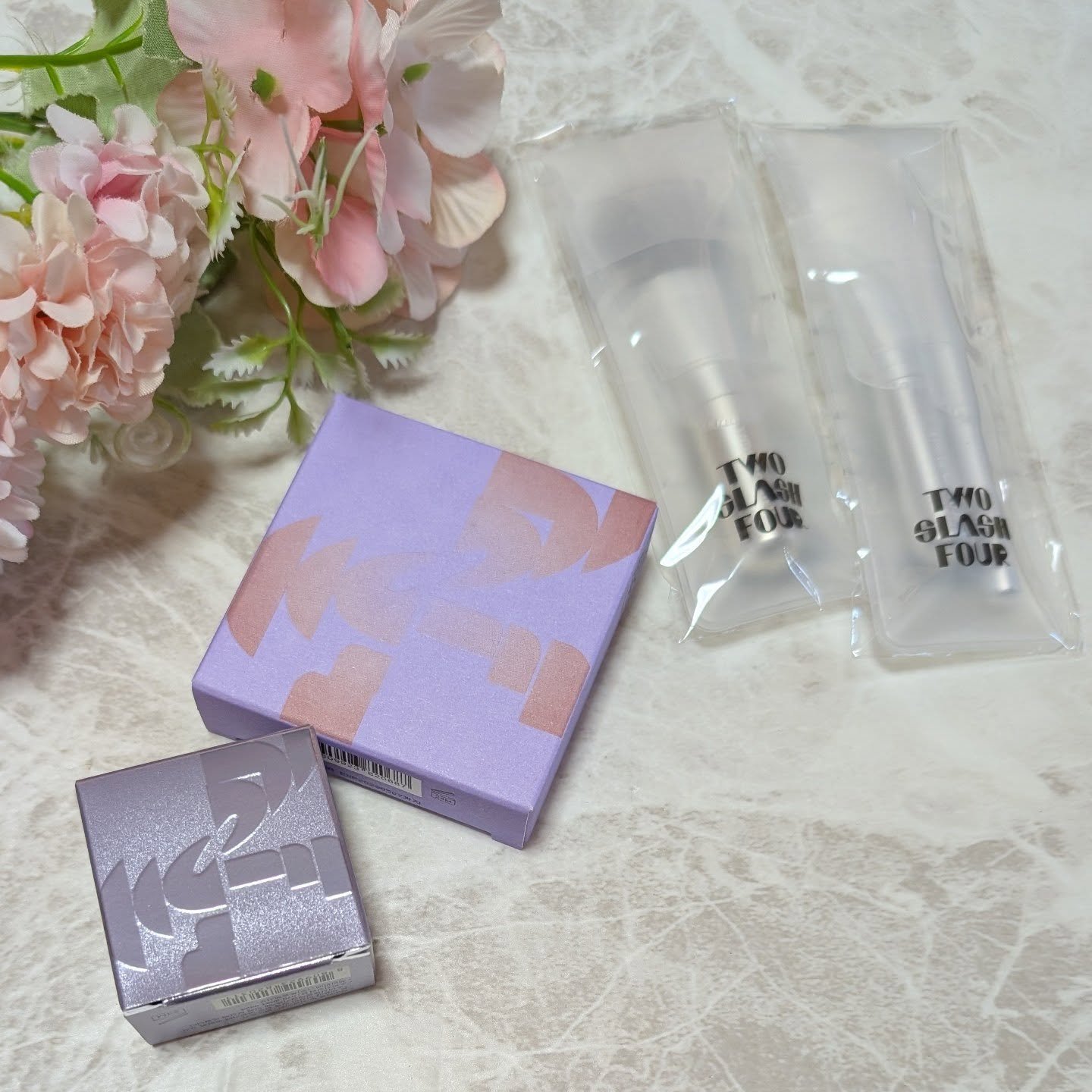 ストロビングフェイスキューブ/TWO SLASH FOUR/ハイライトを使ったクチコミ（1枚目）