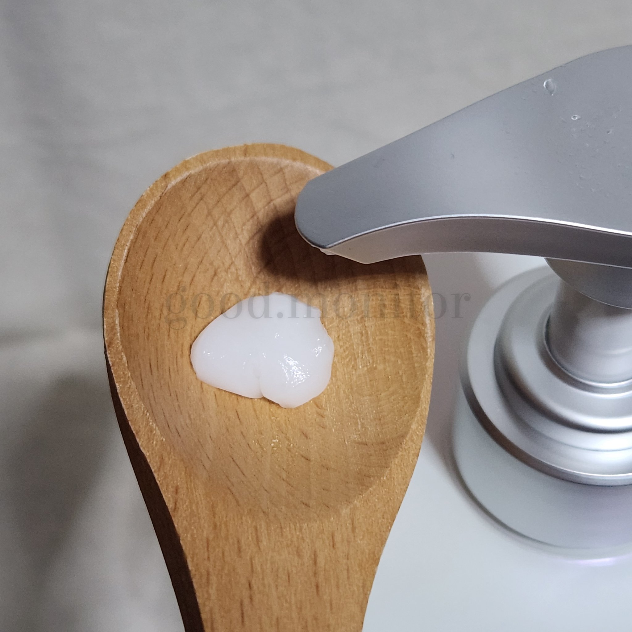 ストレートシャンプー/ストレートトリートメント ホワイトブロッサムの香り/Straine/市販シャンプーを使ったクチコミ（3枚目）