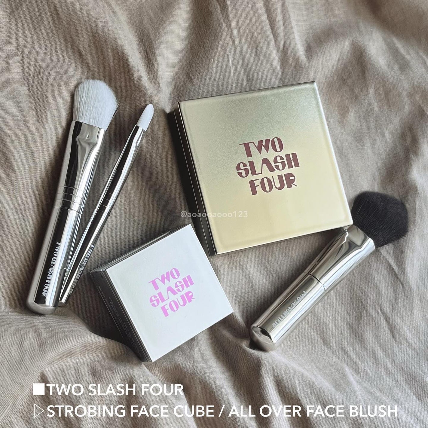 ストロビングフェイスキューブ/TWO SLASH FOUR/ハイライトを使ったクチコミ(1枚目)