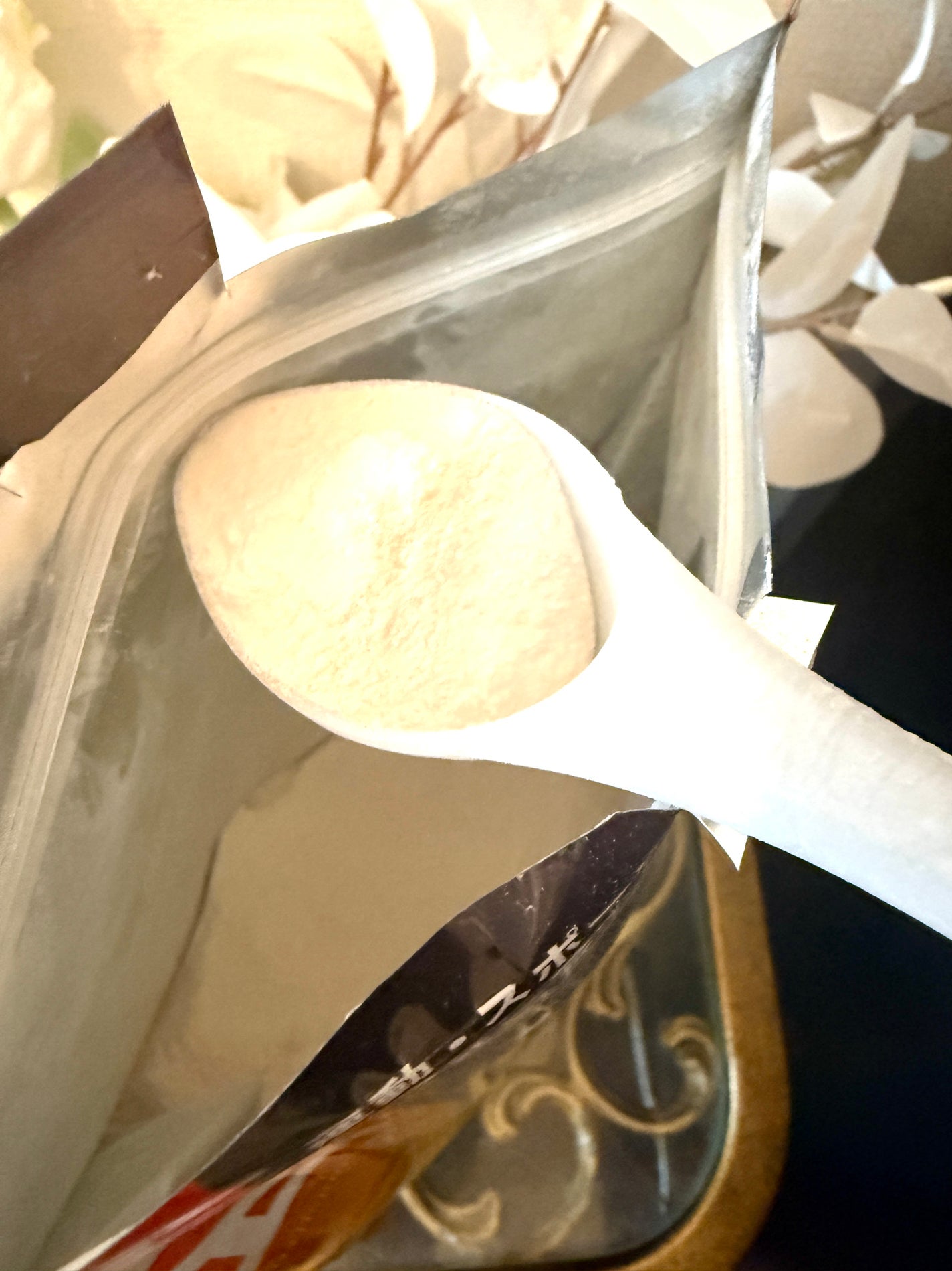 Shiho Arai on LIPS 「MOTHeRBLENDS(マザーブレンズ)/EAAエナジー/..」(3枚目)