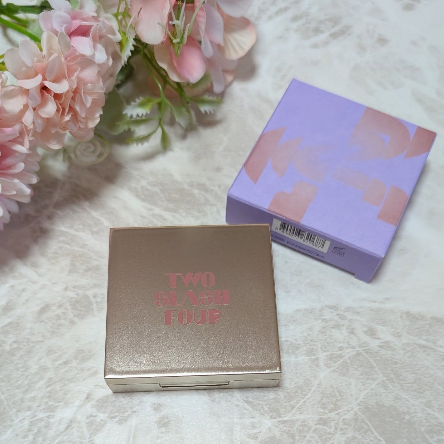 ストロビングフェイスキューブ/TWO SLASH FOUR/ハイライトを使ったクチコミ(6枚目)