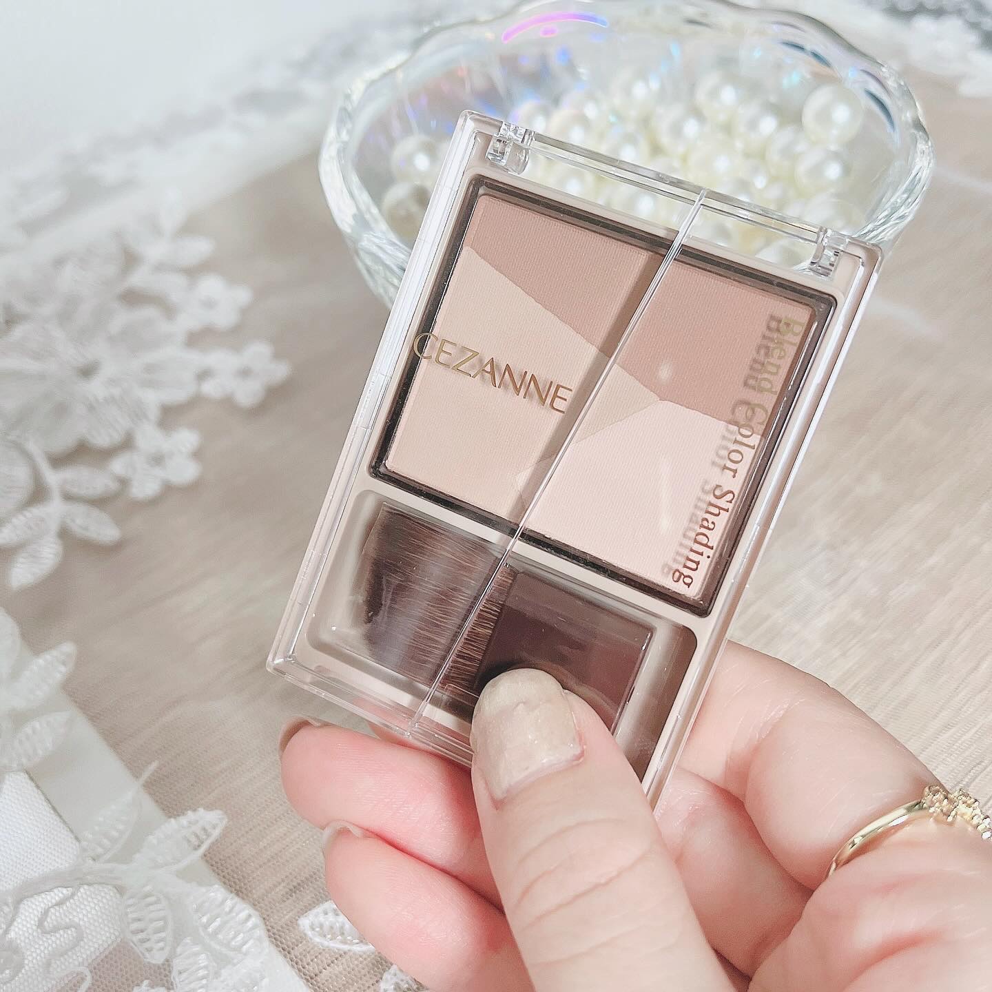 ブレンドカラーシェーディング/CEZANNE/シェーディングを使ったクチコミ（2枚目）