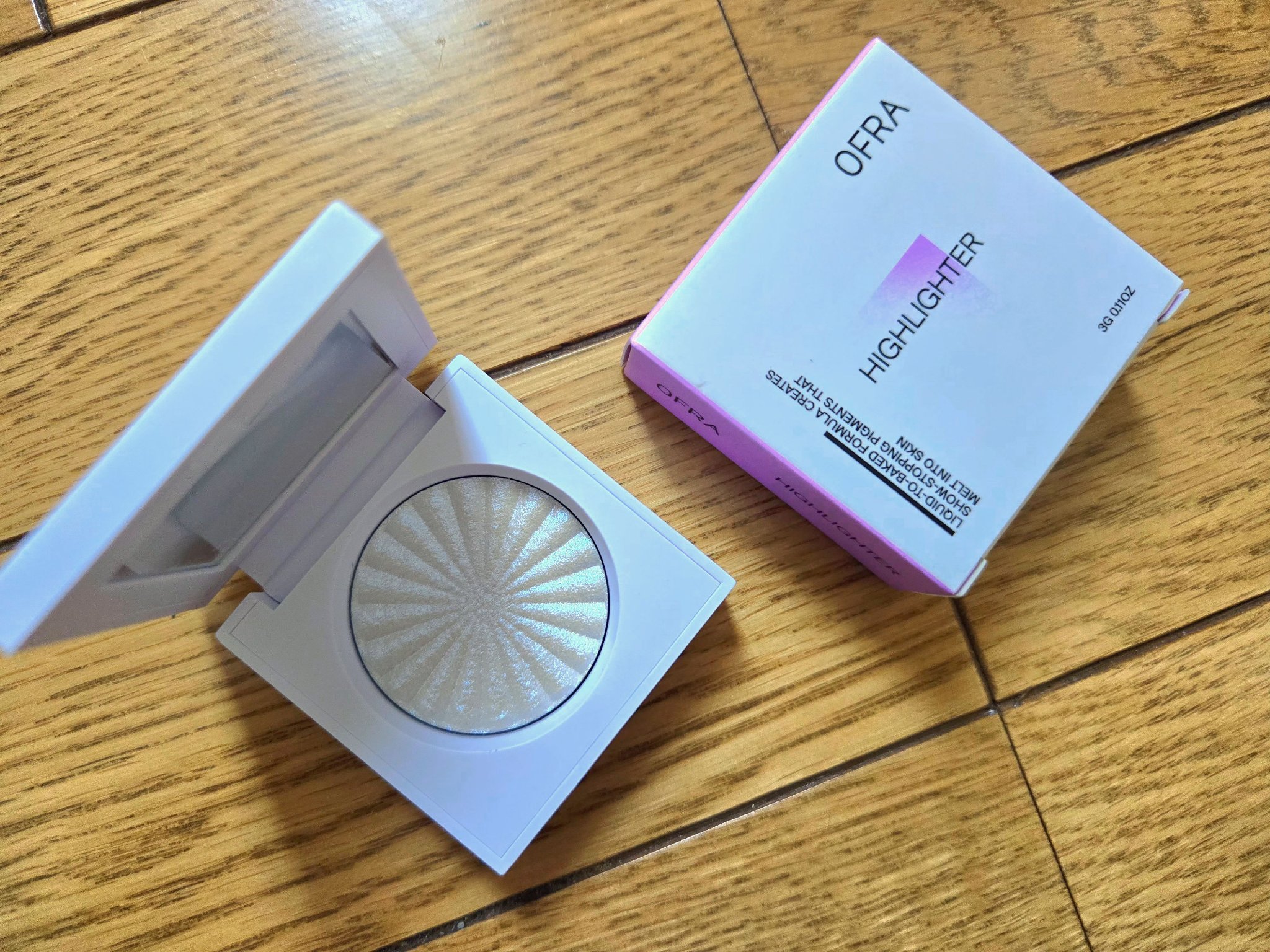OFRA mini Highlighter Space Baby/Ofra Cosmetics/パウダーハイライトを使ったクチコミ（1枚目）