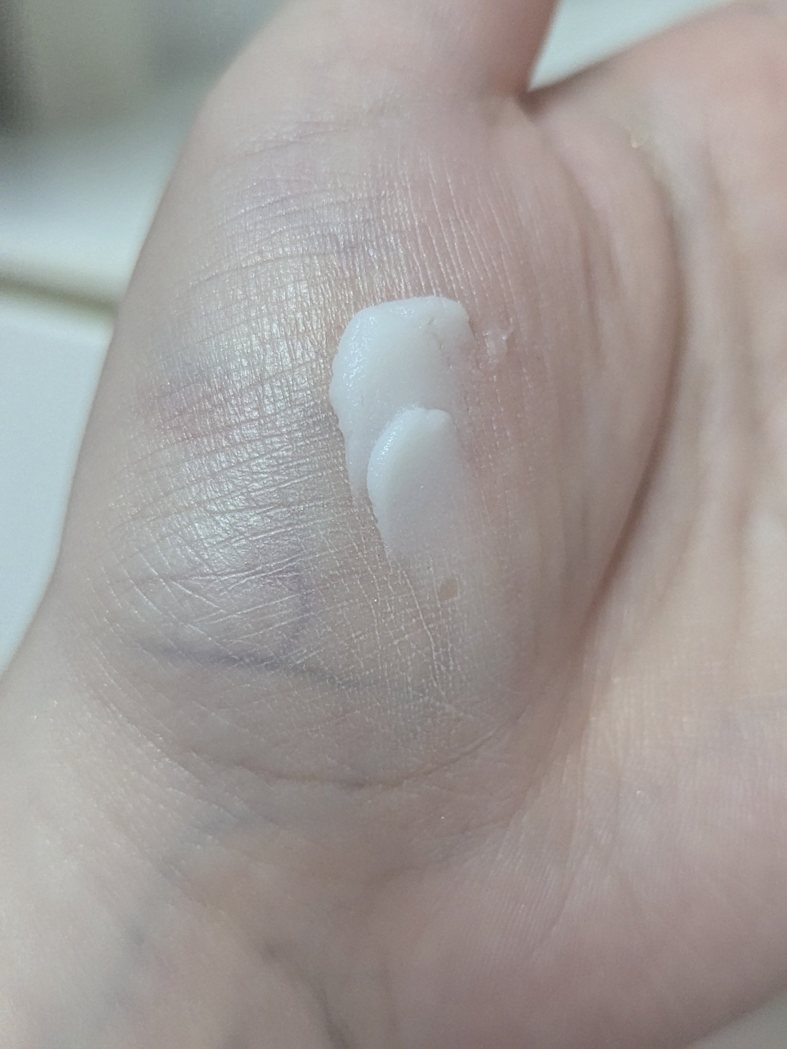 ソリッド パフューム ホワイトアプリコット/LUAFEE/練り香水を使ったクチコミ（3枚目）