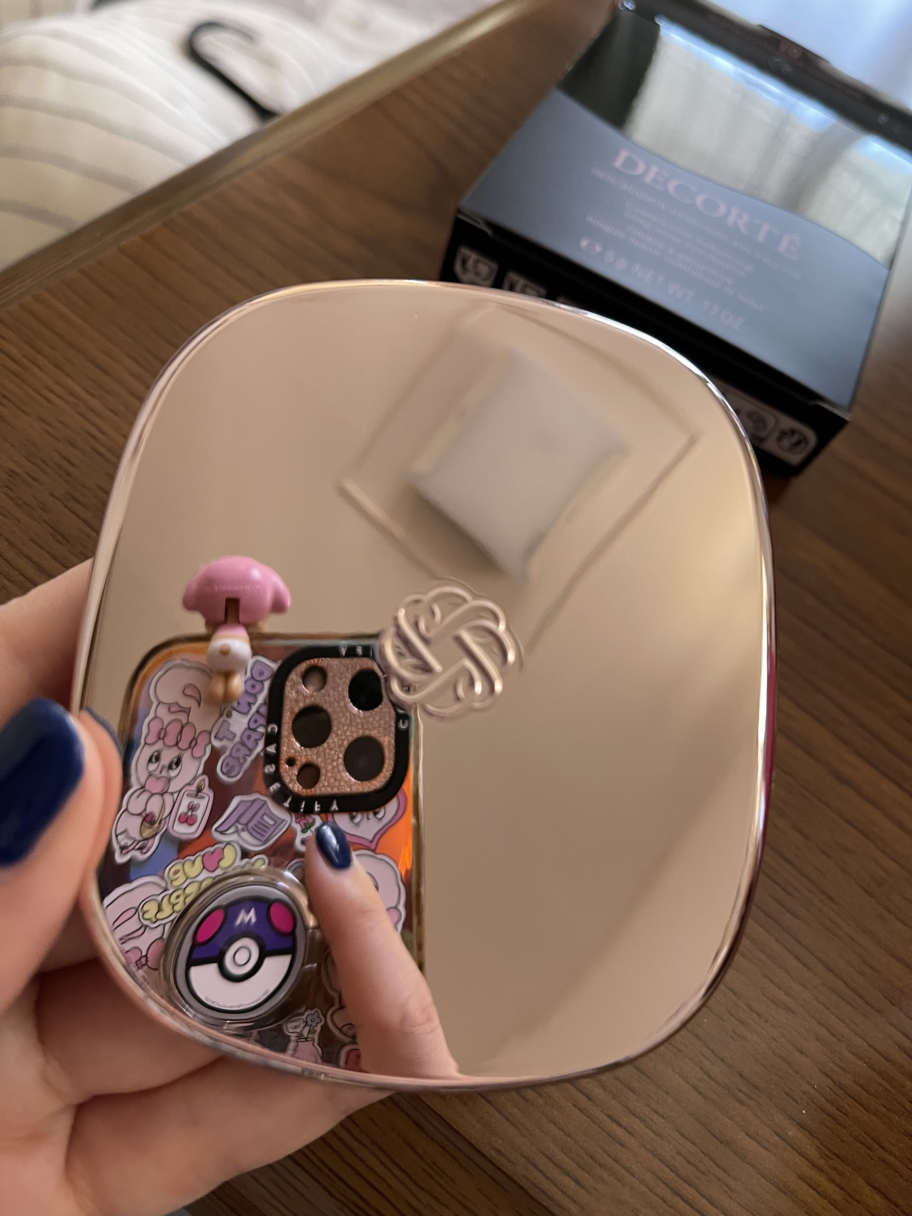 ★DECORTÉ
コスメデコルテ スキンシャドウ デザイニング パレット01
Rosy Brown     ¥7,700


＼美しすぎる…♡／
めっちゃ発売前からインスタで見かけてたコレ！
気になり過ぎて、カウンターに行って
ついに！購入