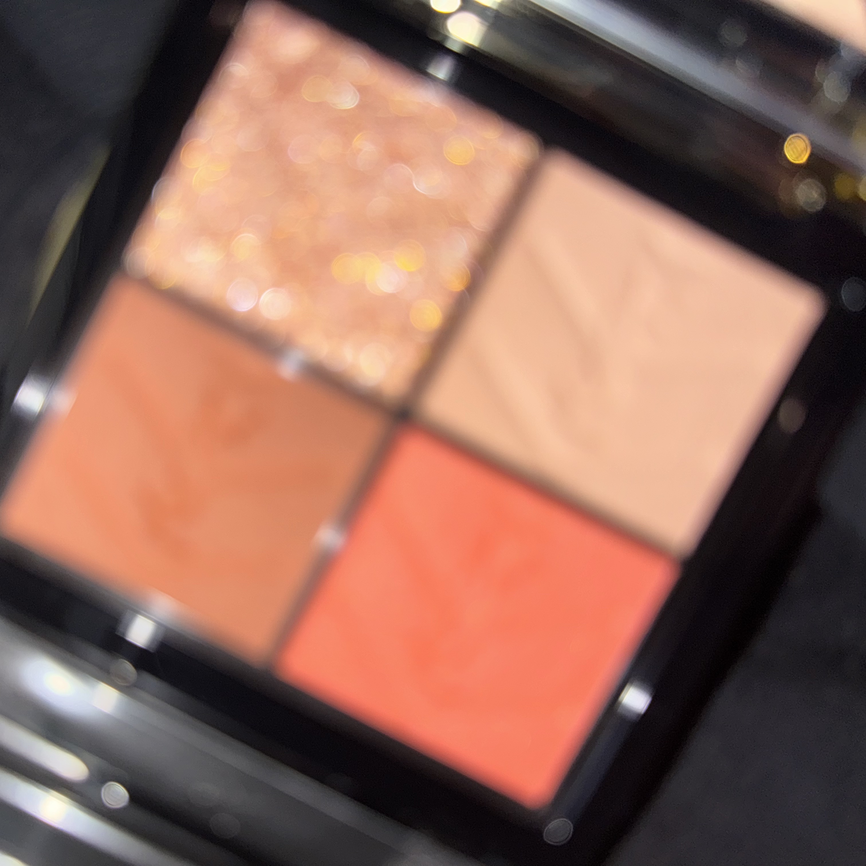 【一点のみ】YSL メイクミーブラッシュパウダー 57 コーラルクラッシュ 一点のみ】YSL メイクミーブラッシュパウダー 57 コーラル