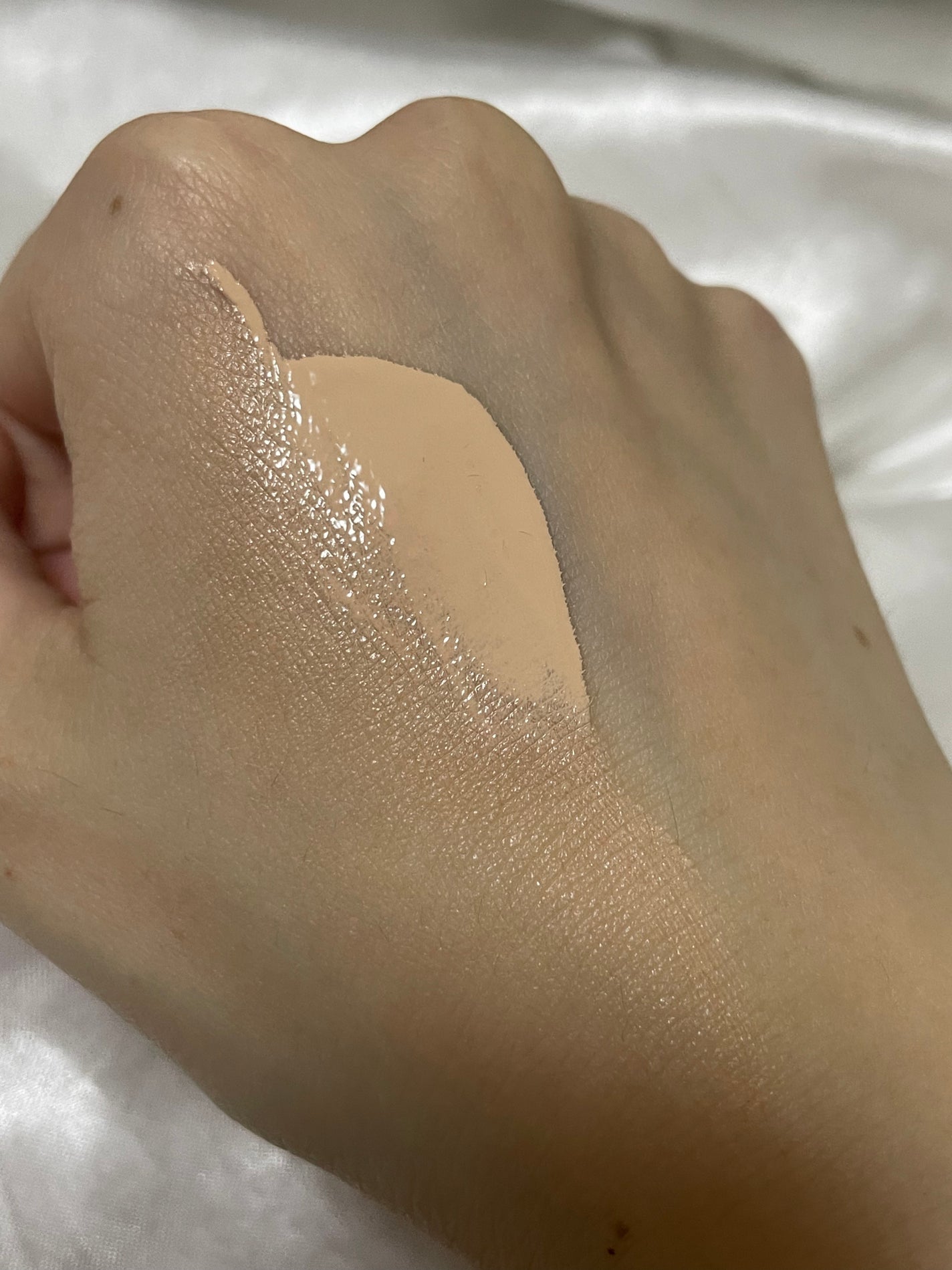 カラーステイ ロングウェア メイクアップ/REVLON/リキッドファンデーションを使ったクチコミ(3枚目)