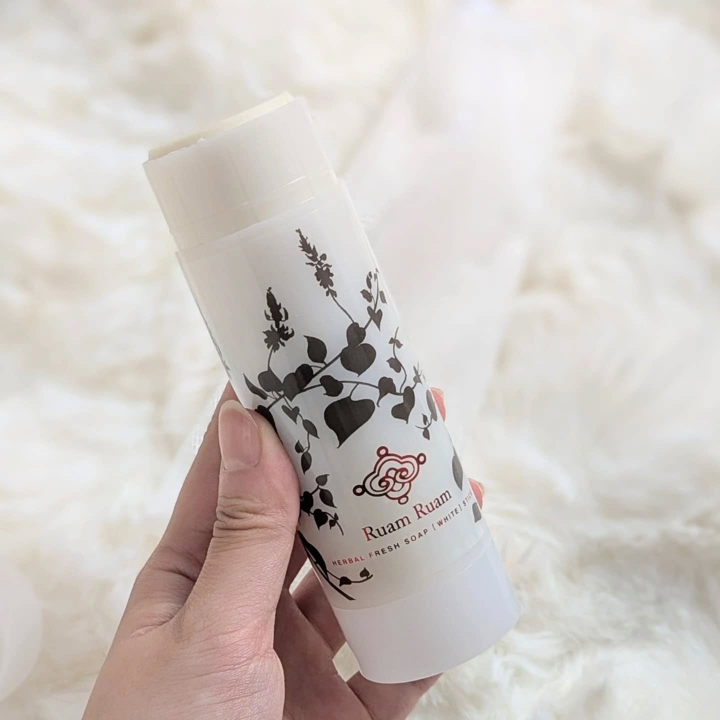 生せっけん スティック [ホワイト] オリジナル/Ruam Ruam/洗顔石鹸を使ったクチコミ（2枚目）