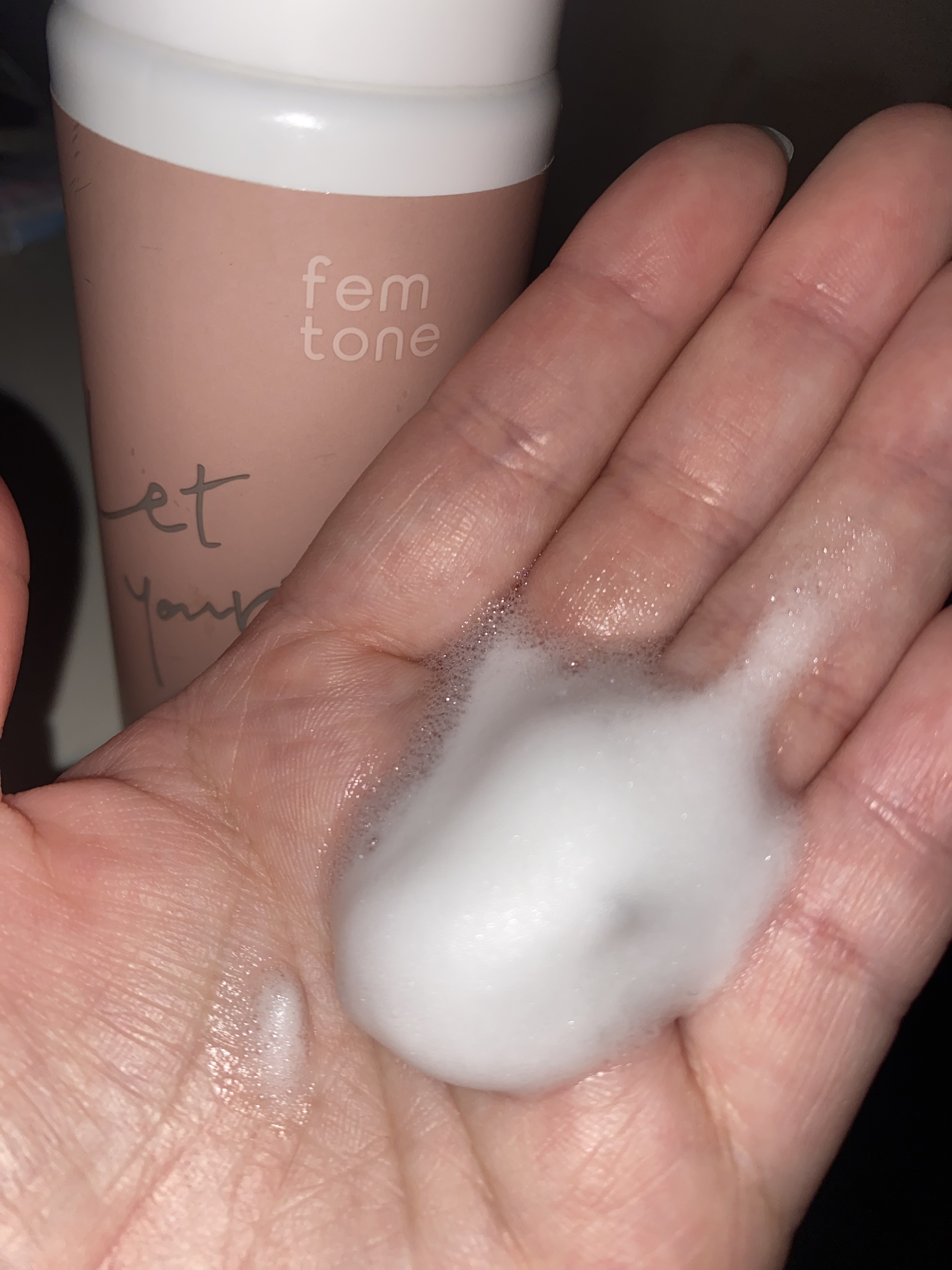 デリケートウォッシュ リッチフォームAY/fem tone/デリケートゾーンケアを使ったクチコミ（2枚目）