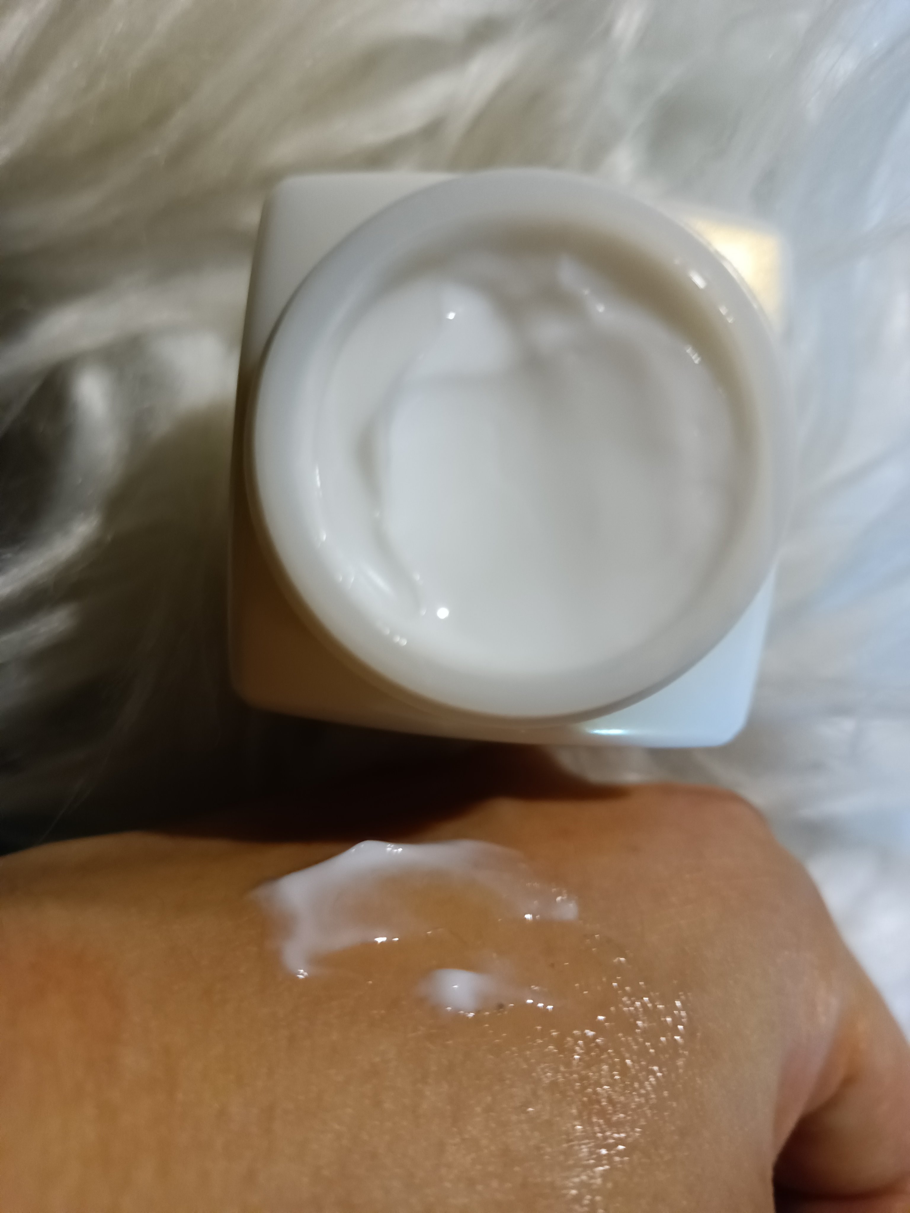 モイスト クリーム/イオナ エフ/フェイスクリームを使ったクチコミ（3枚目）