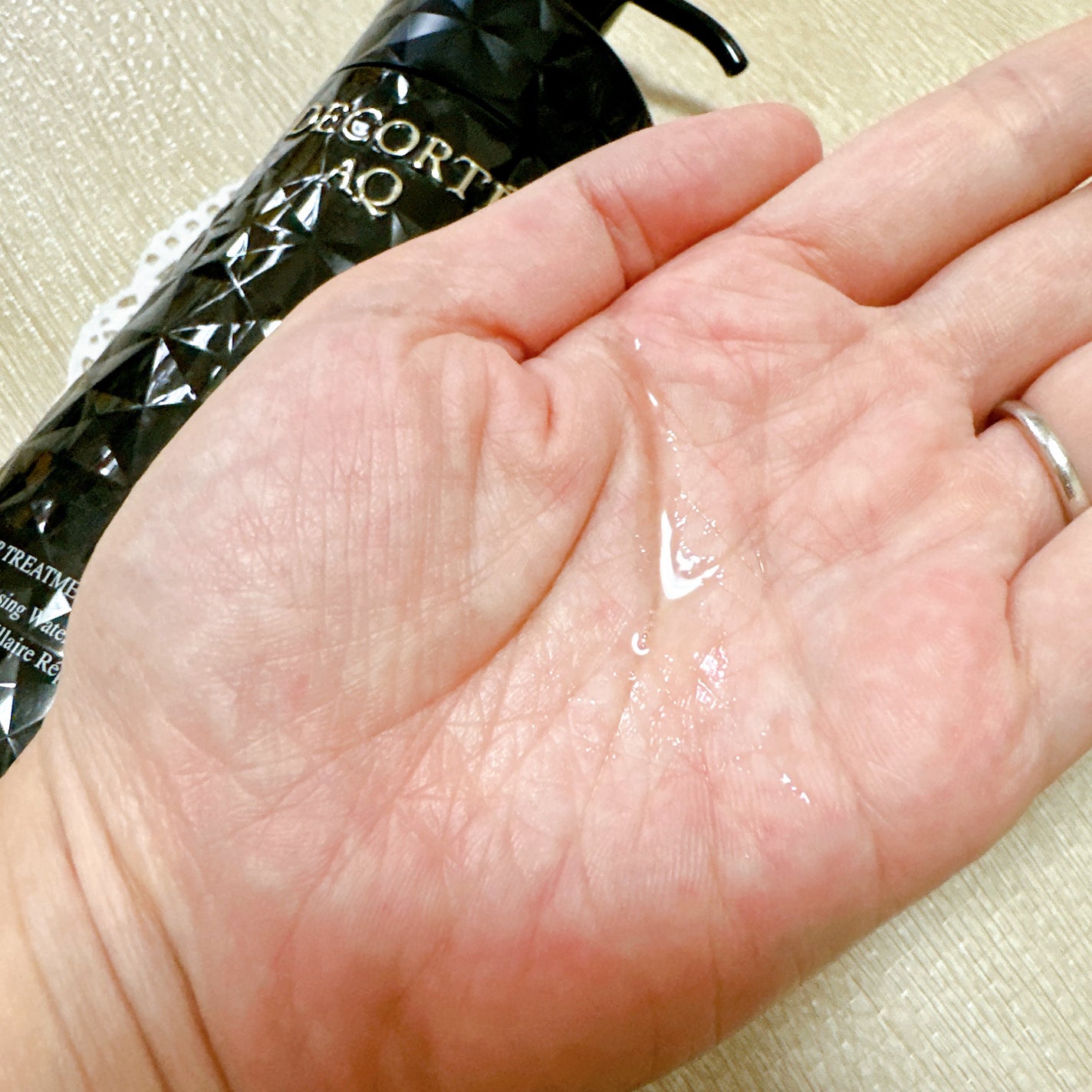 AQ ブースティング トリートメント ヘアセラム/DECORTÉ/洗い流すヘアトリートメントを使ったクチコミ(4枚目)