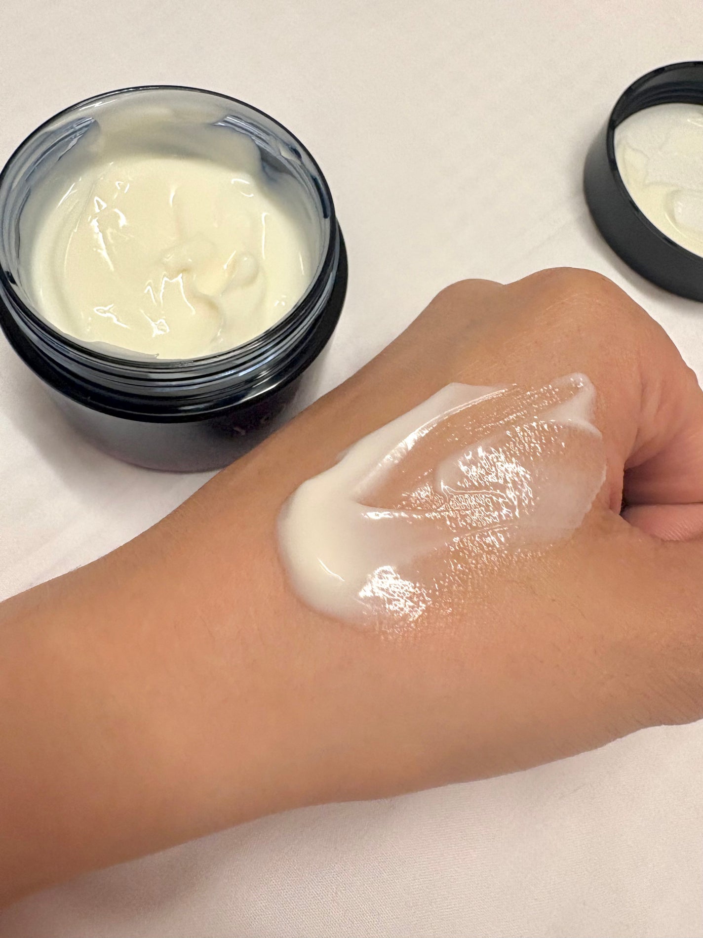 ヨル スキン オーバーナイトクリーム モイスト/YOLU/フェイスクリームを使ったクチコミ(2枚目)