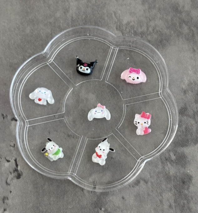 ネイルパーツ/Amazon/ネイルチップ・パーツを使ったクチコミ（1枚目）