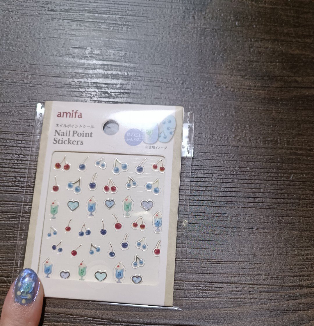 ネイルシール/キャンドゥ/ネイルシールを使ったクチコミ（2枚目）