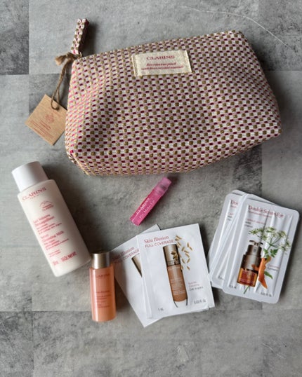 スキン イリュージョン フルカバレッジ ファンデーション/CLARINS/リキッドファンデーションを使ったクチコミ(4枚目)