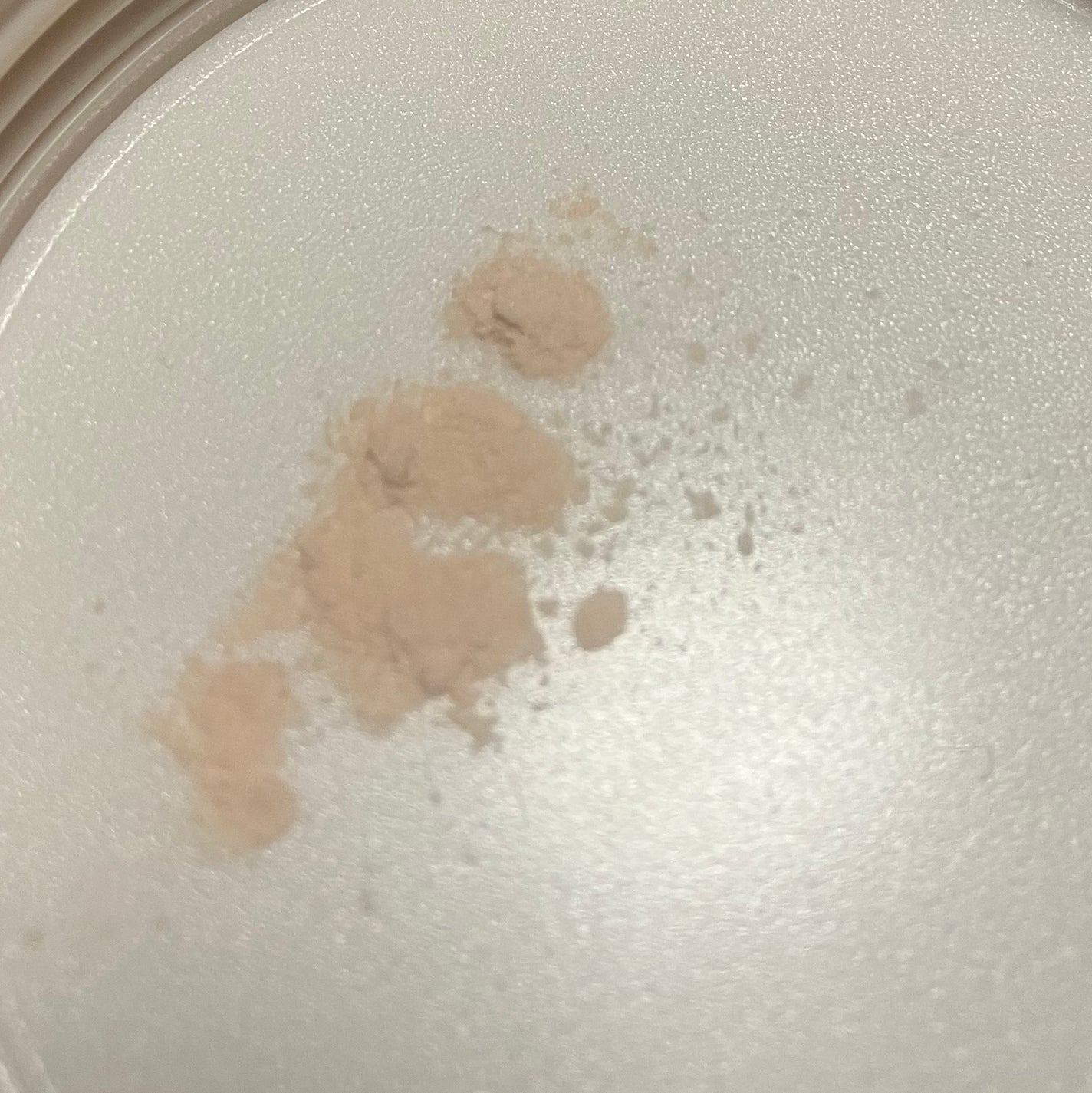 トランスルーセント ルース セッティング パウダー ウルトラブラー トーンアップ ローズ/ローラ メルシエ/ルースパウダーを使ったクチコミ(3枚目)