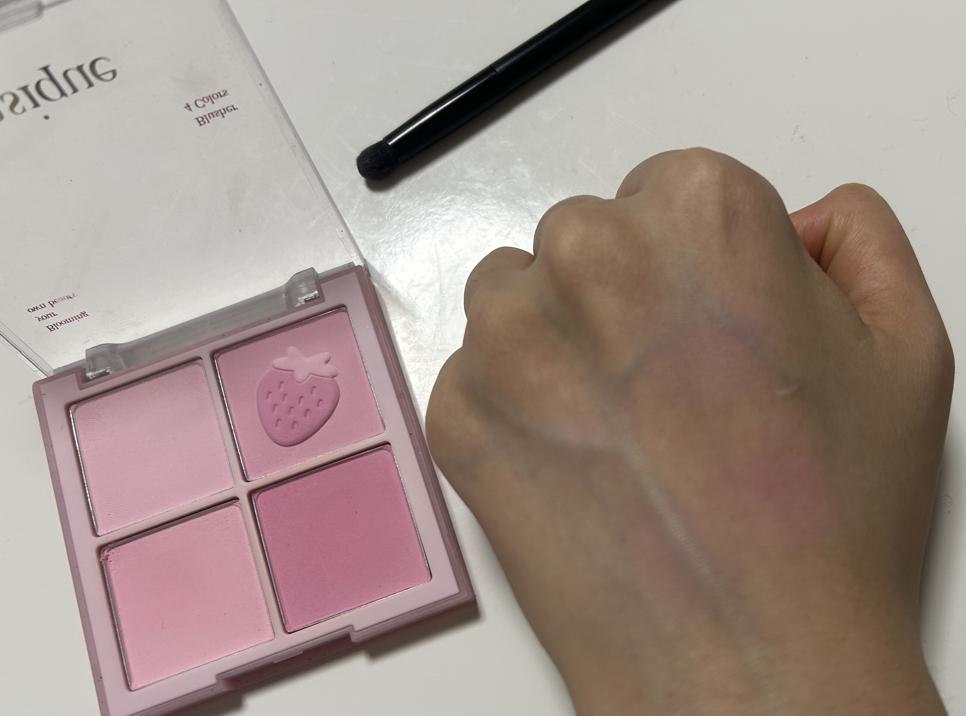 ブレンディングムードチーク/dasique/パウダーチークを使ったクチコミ（2枚目）