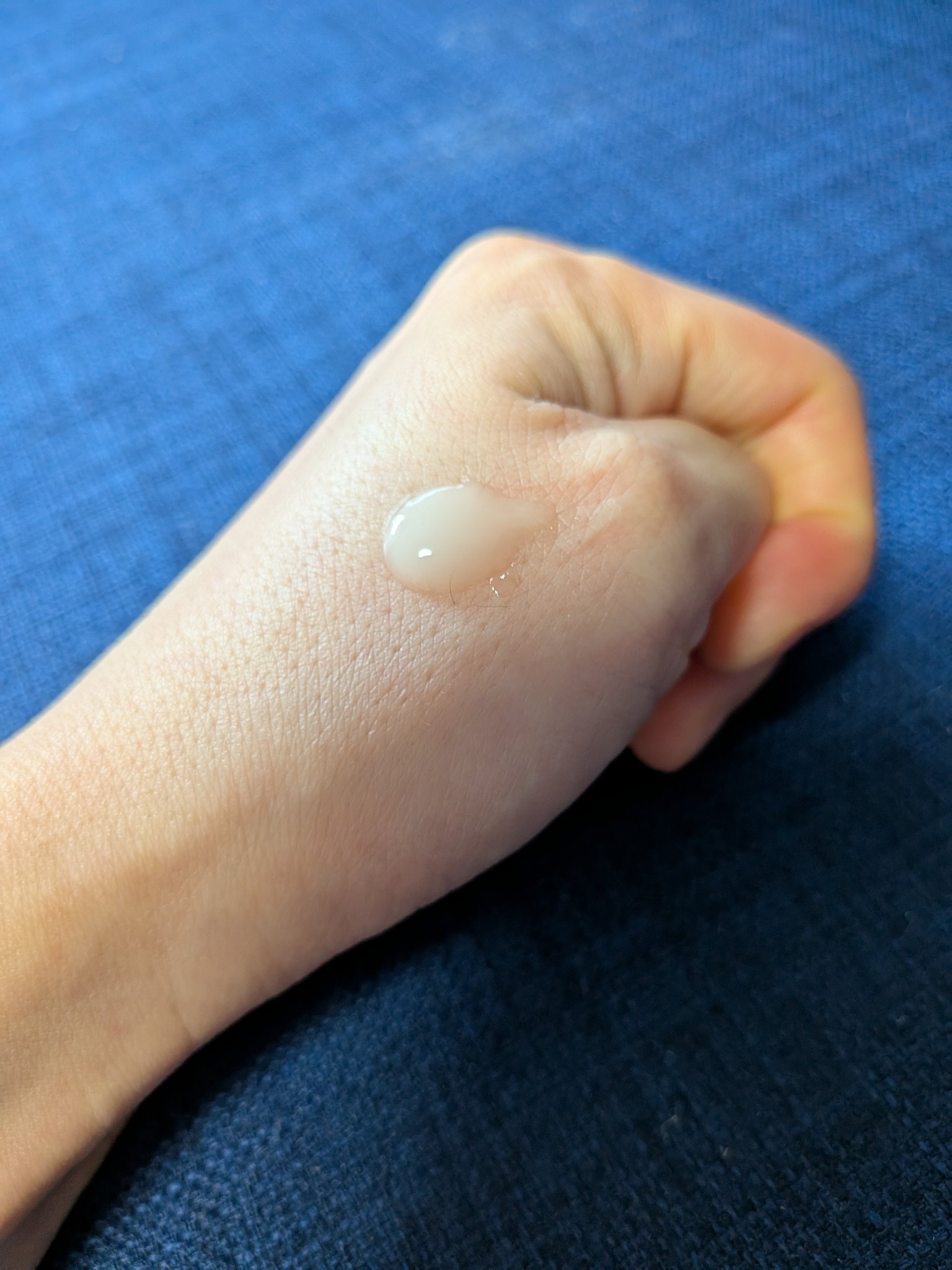 αアルブチン5%美容液/コスデバハ/美容液を使ったクチコミ（2枚目）