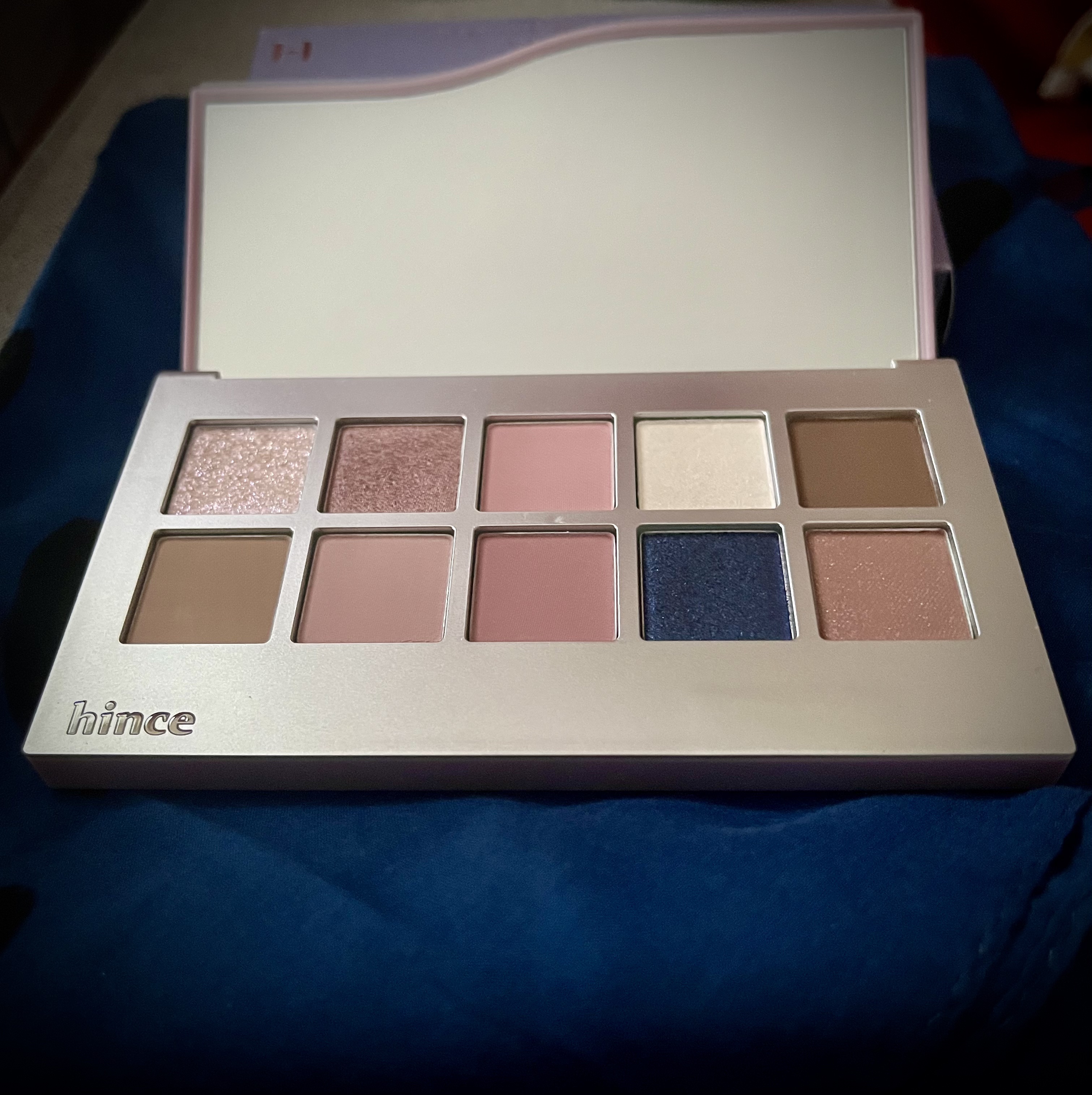 ニューデップスアイシャドウパレット/hince/アイシャドウパレットを使ったクチコミ（3枚目）