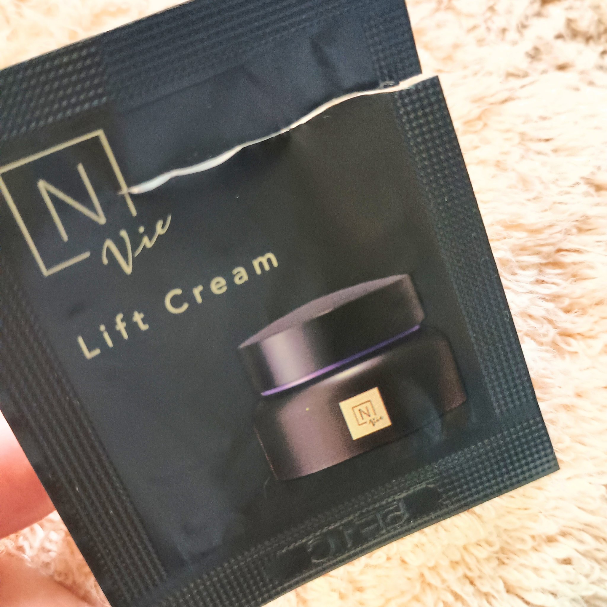 Vie ヒアルアップ リフトクリーム/Ｎ organic/フェイスクリームを使ったクチコミ（1枚目）