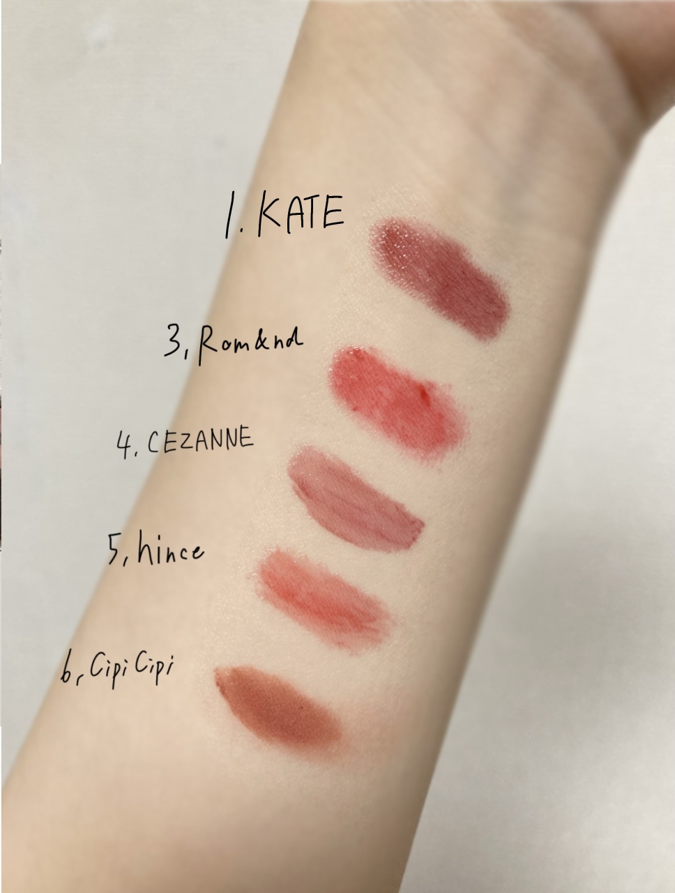 ふわマットティント 03 いちごチャイ/CipiCipi/リップティントを使ったクチコミ（2枚目）