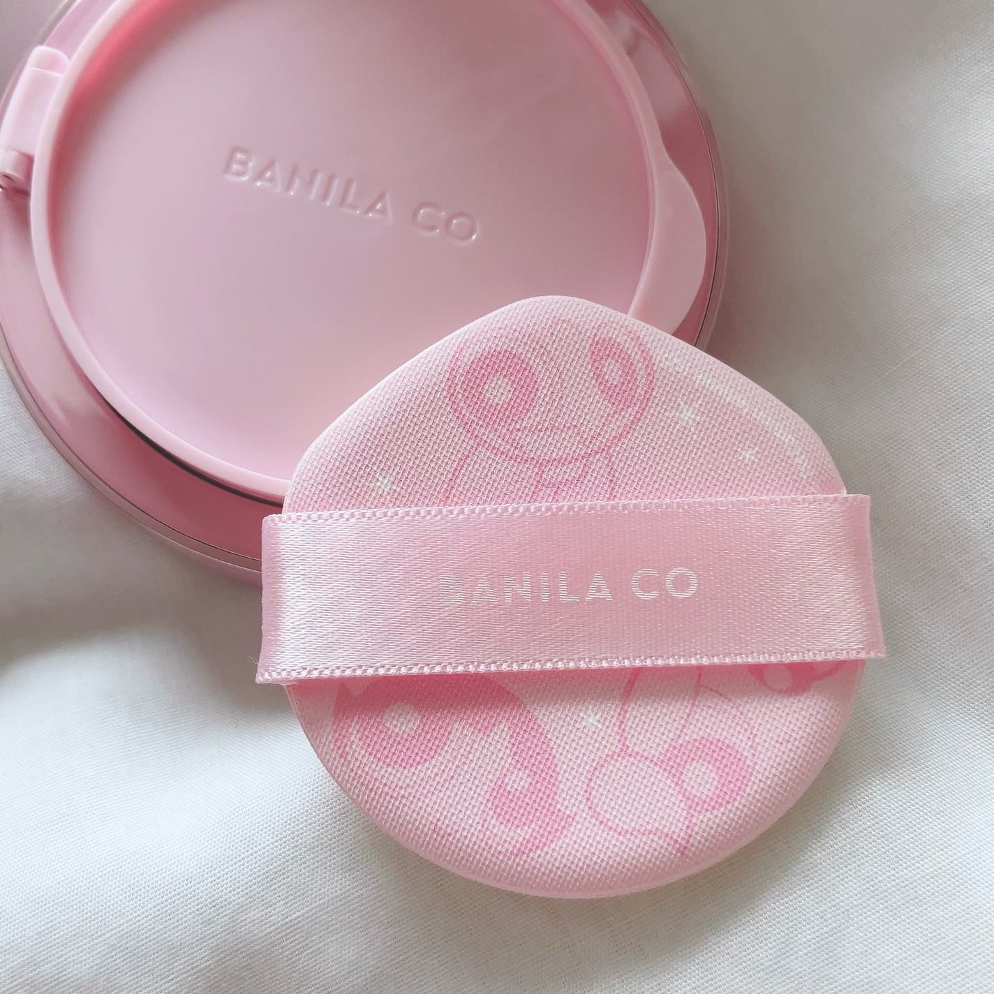 カバーリシャス アルティメット ホワイトクッション モイスチャー/BANILA CO/クッションファンデーションを使ったクチコミ(4枚目)