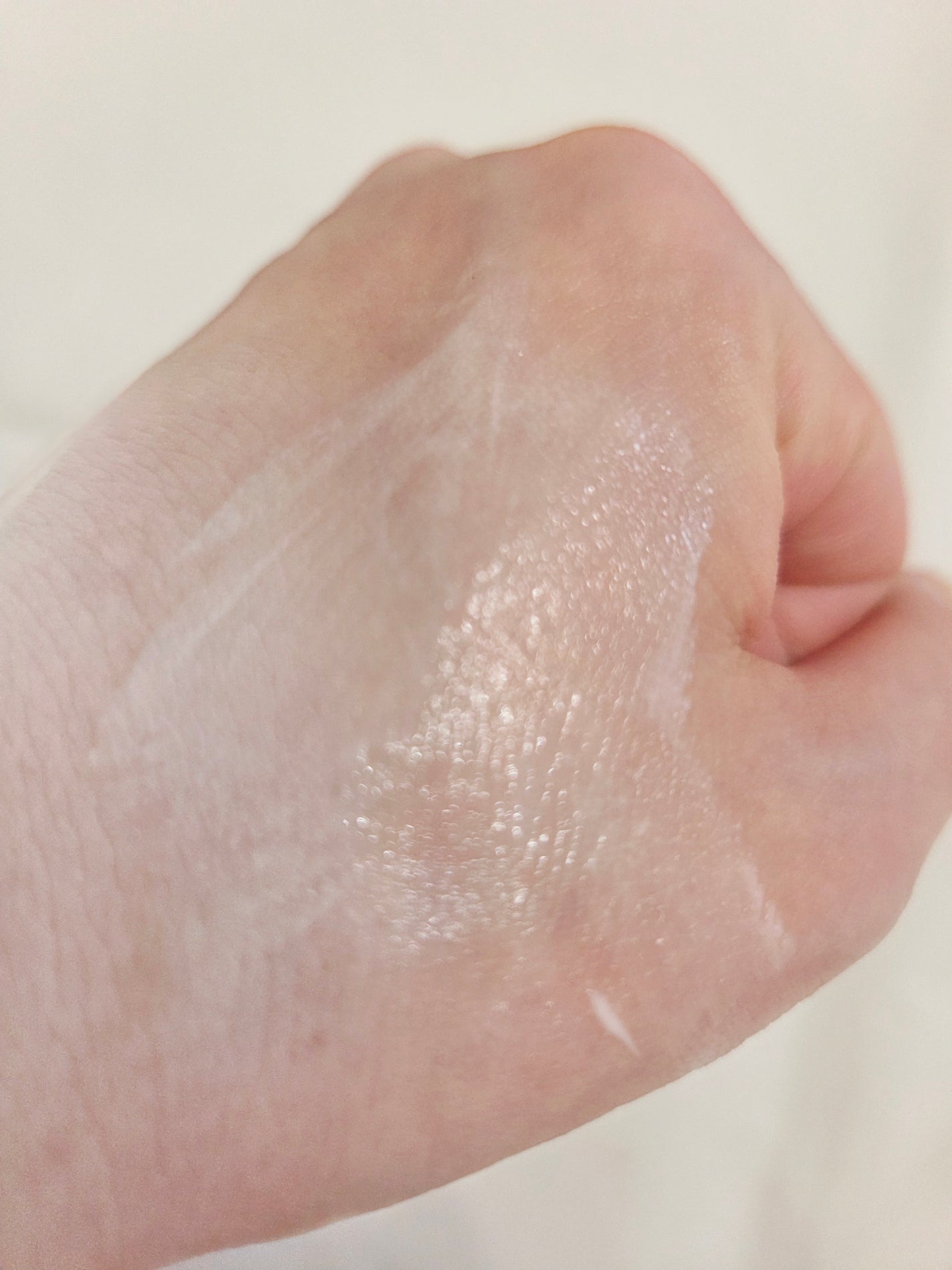 VERAMORE BRIGHTENING GLOWING SUN SERUM/VERAMORE/日焼け止めローションを使ったクチコミ(2枚目)