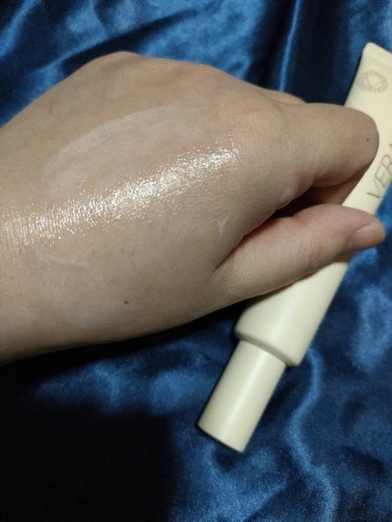 VERAMORE BRIGHTENING GLOWING SUN SERUM/VERAMORE/日焼け止めローションを使ったクチコミ(2枚目)