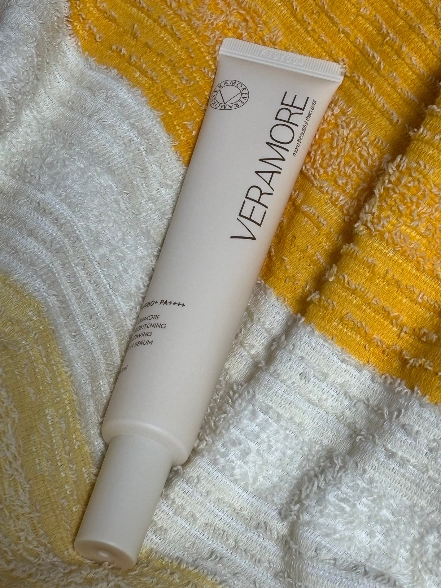 VERAMORE BRIGHTENING GLOWING SUN SERUM/VERAMORE/日焼け止めローションを使ったクチコミ(1枚目)