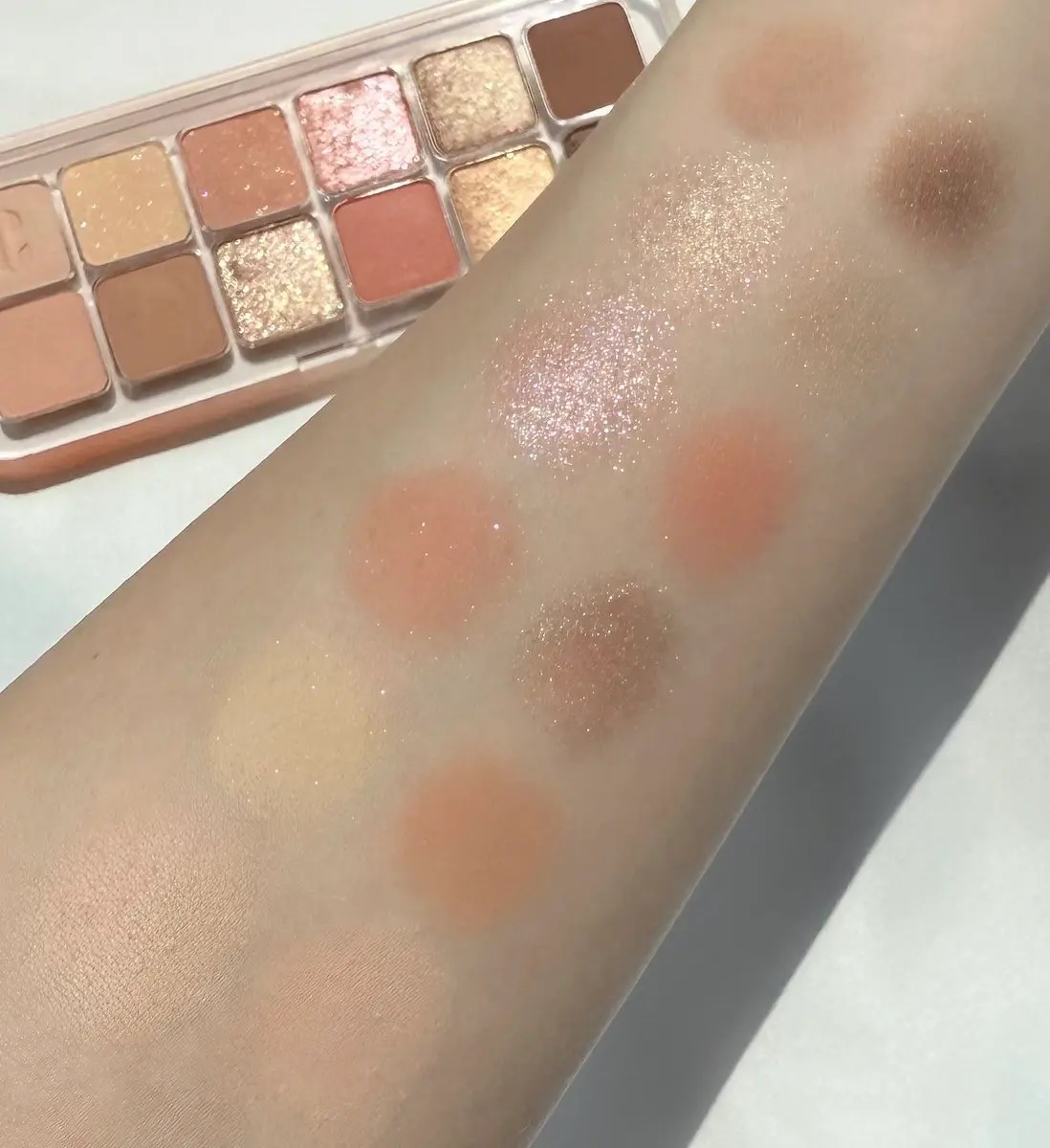 プロ アイ パレット エアー/CLIO/アイシャドウパレットを使ったクチコミ（2枚目）