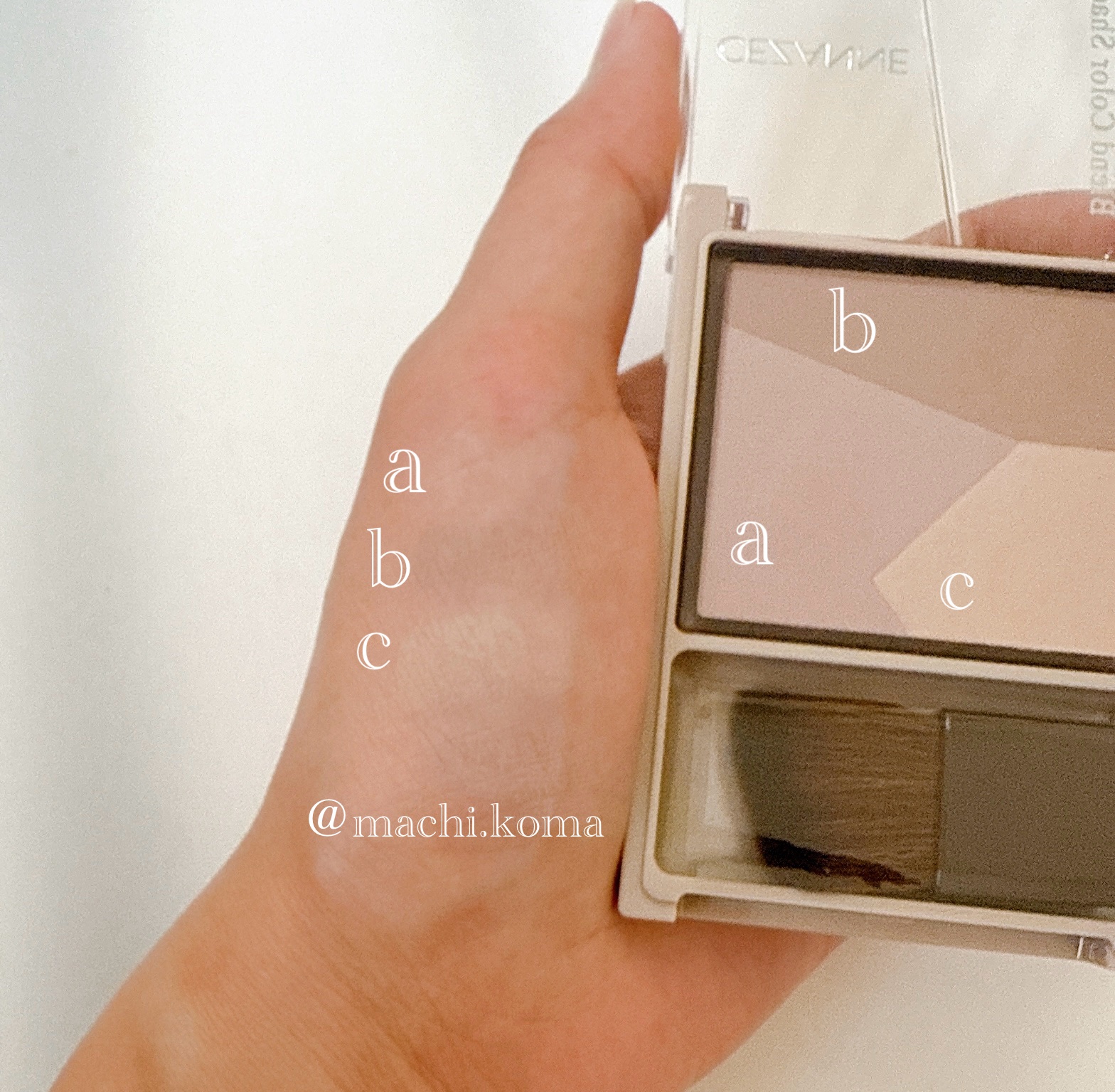 ブレンドカラーシェーディング/CEZANNE/シェーディングを使ったクチコミ（2枚目）