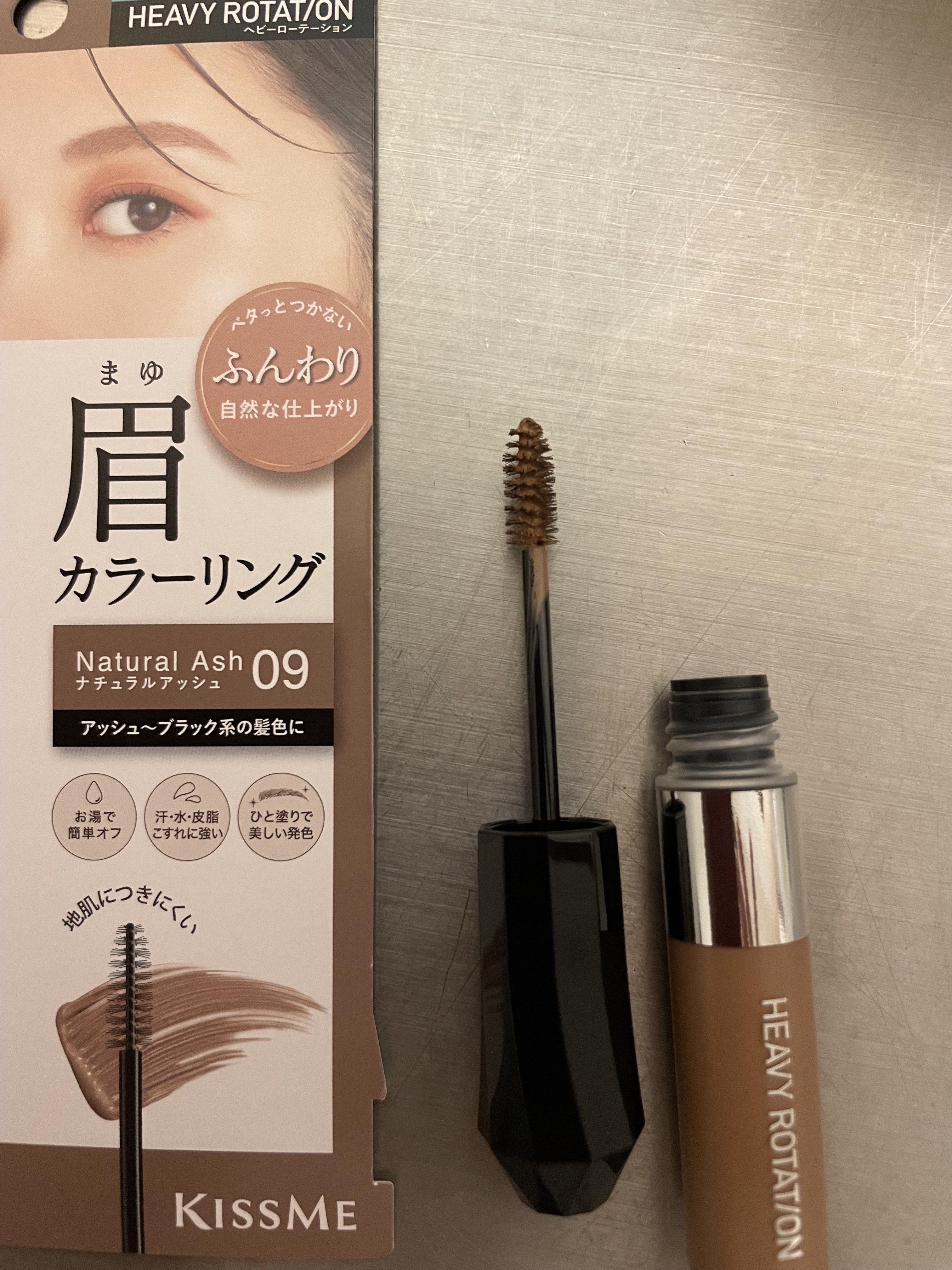 ヘビーローテーション カラーリングアイブロウEX/ヘビーローテーション/眉マスカラを使ったクチコミ（1枚目）
