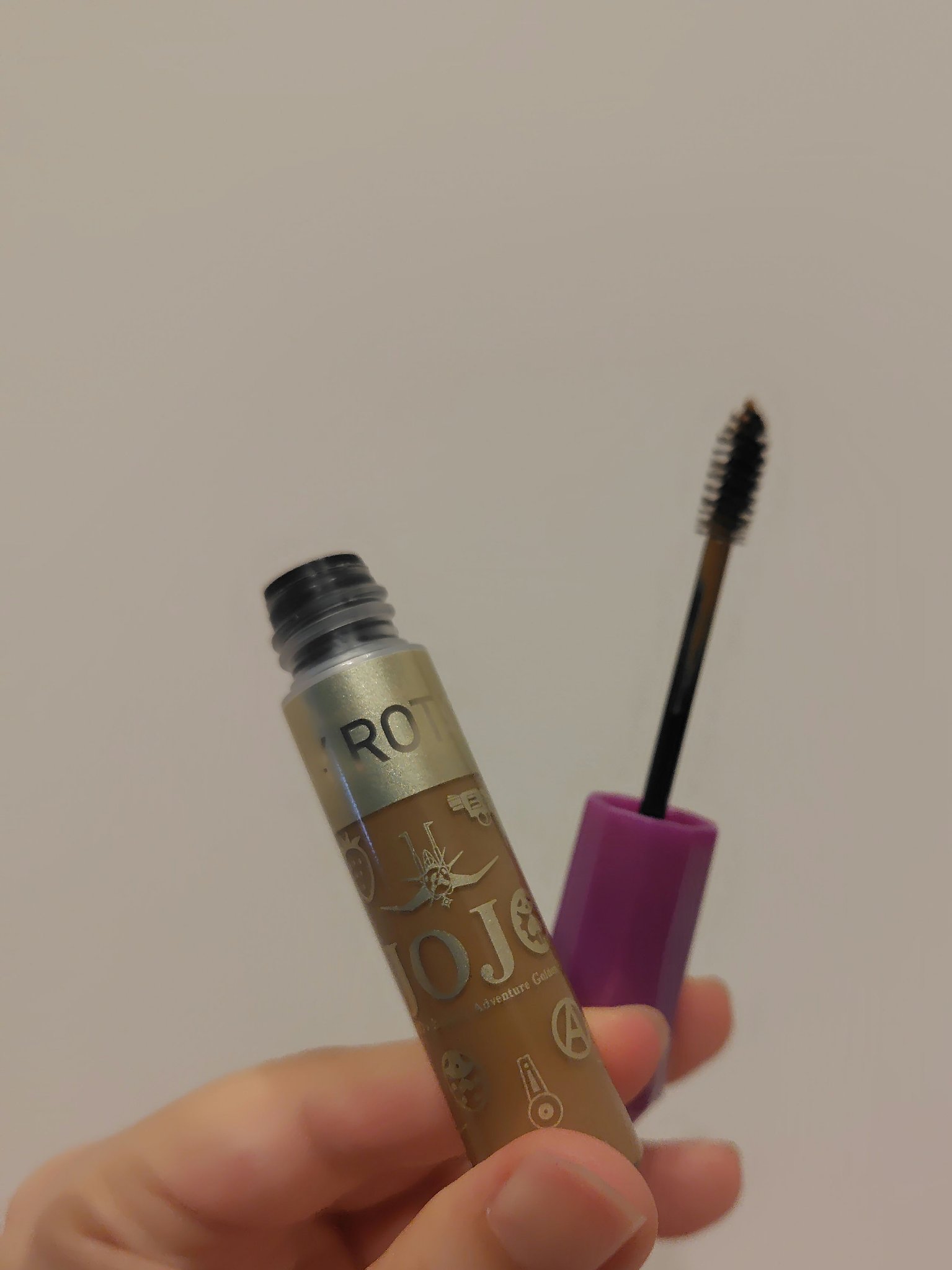 ヘビーローテーション カラーリングアイブロウEX 04 ナチュラルブラウン＜コラボキャラ＞ブローノ・ブチャラティ/ヘビーローテーション/眉マスカラを使ったクチコミ（2枚目）