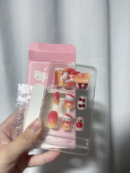 らん on LIPS 「ハローキティネイルチップ24TIPS/10SIZES使い方▶︎..」(1枚目)