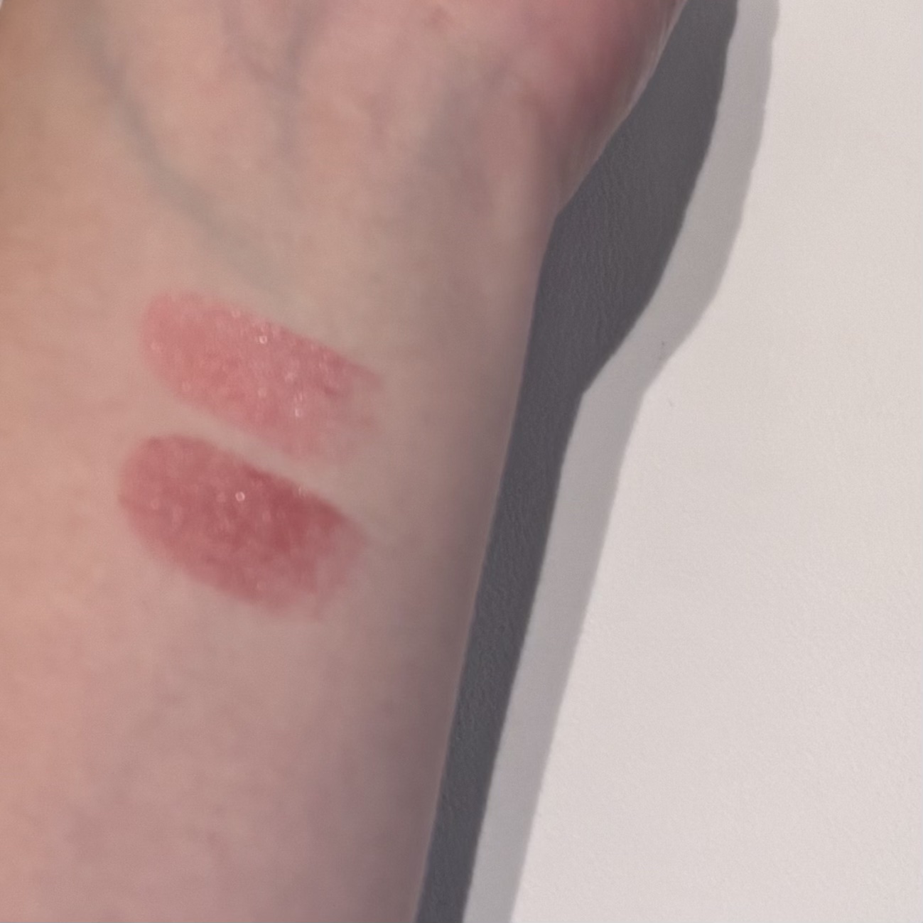 ボンディンググロウリップスティック/Laka/口紅を使ったクチコミ（2枚目）