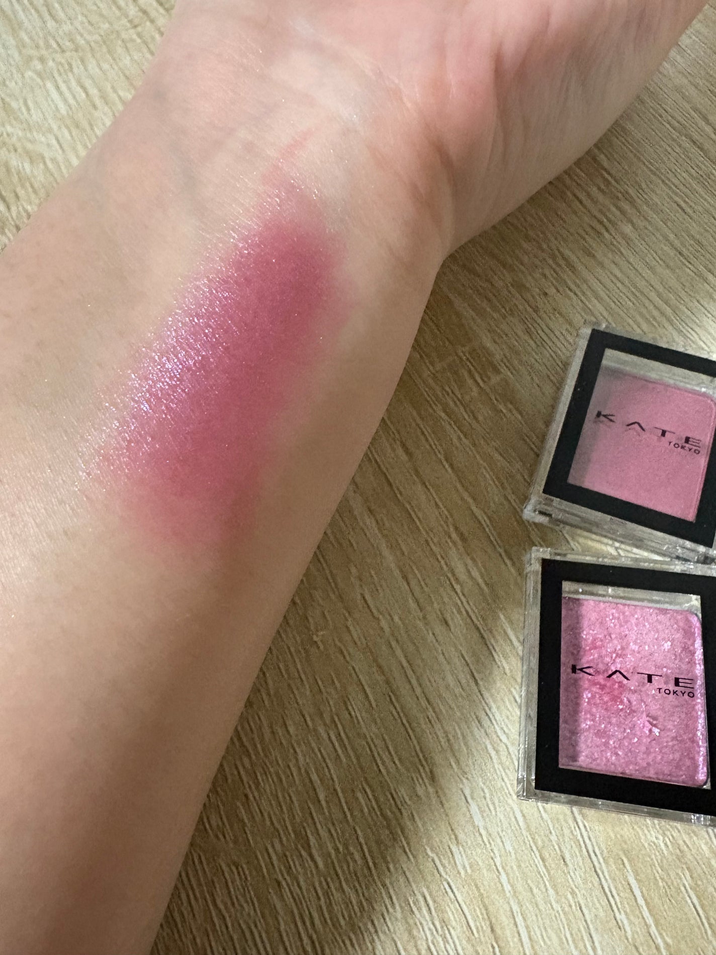 ケイト ザ アイカラー/KATE/単色アイシャドウを使ったクチコミ(4枚目)