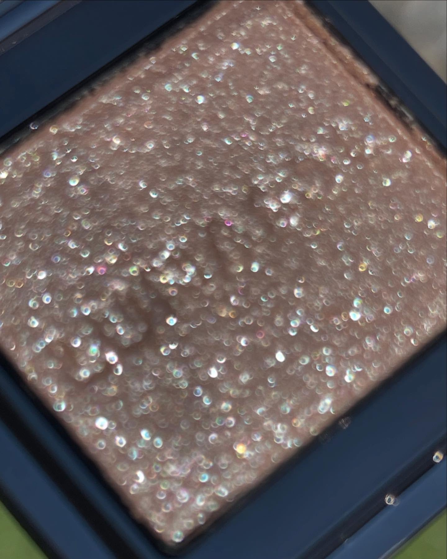 ルナソル モノアイカラーレーション/LUNASOL/単色アイシャドウを使ったクチコミ（2枚目）