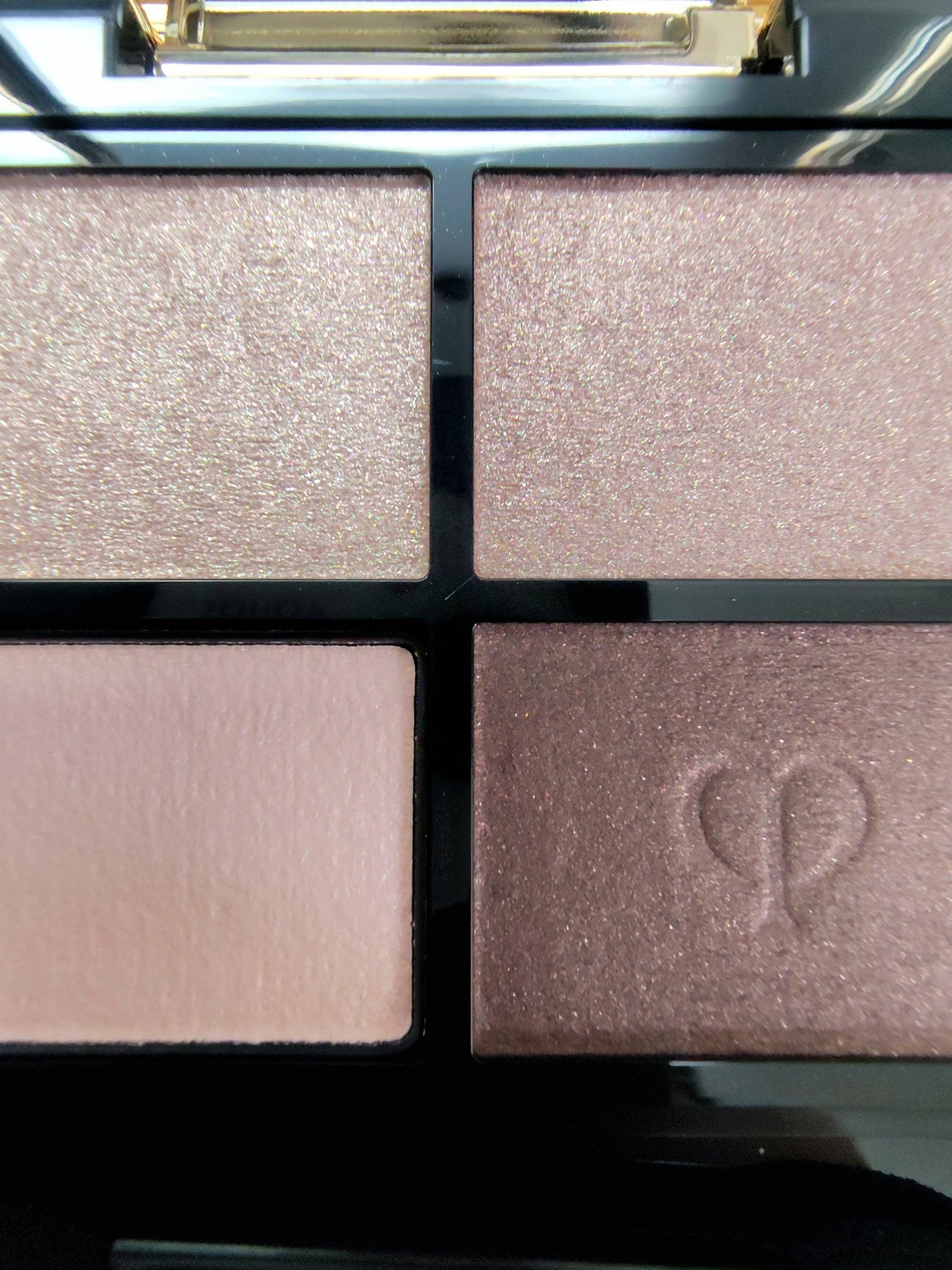 オンブルクルールクアドリ/クレ・ド・ポー ボーテ/アイシャドウパレットを使ったクチコミ(3枚目)