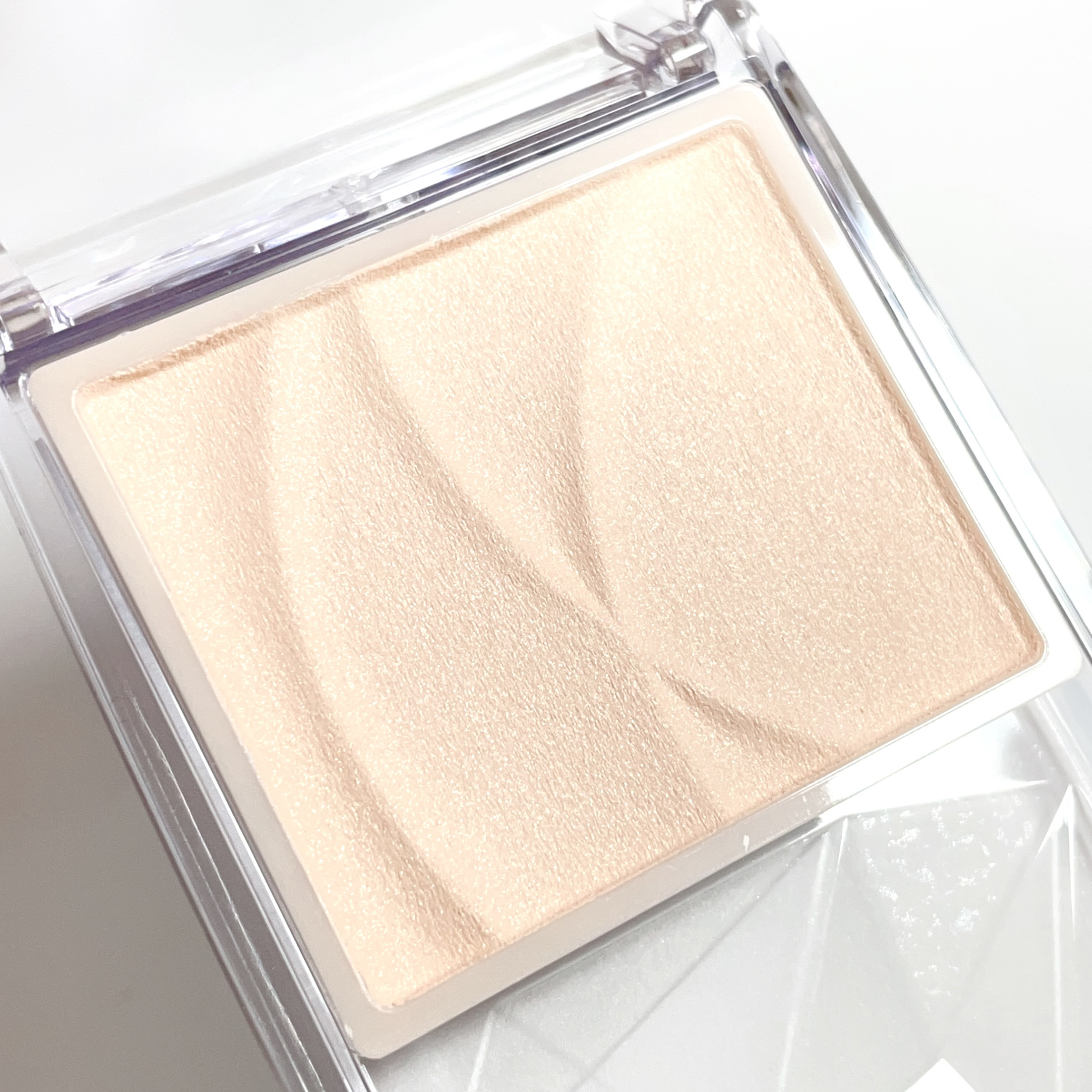 トーンフィルターハイライト/CEZANNE/パウダーハイライトを使ったクチコミ（2枚目）