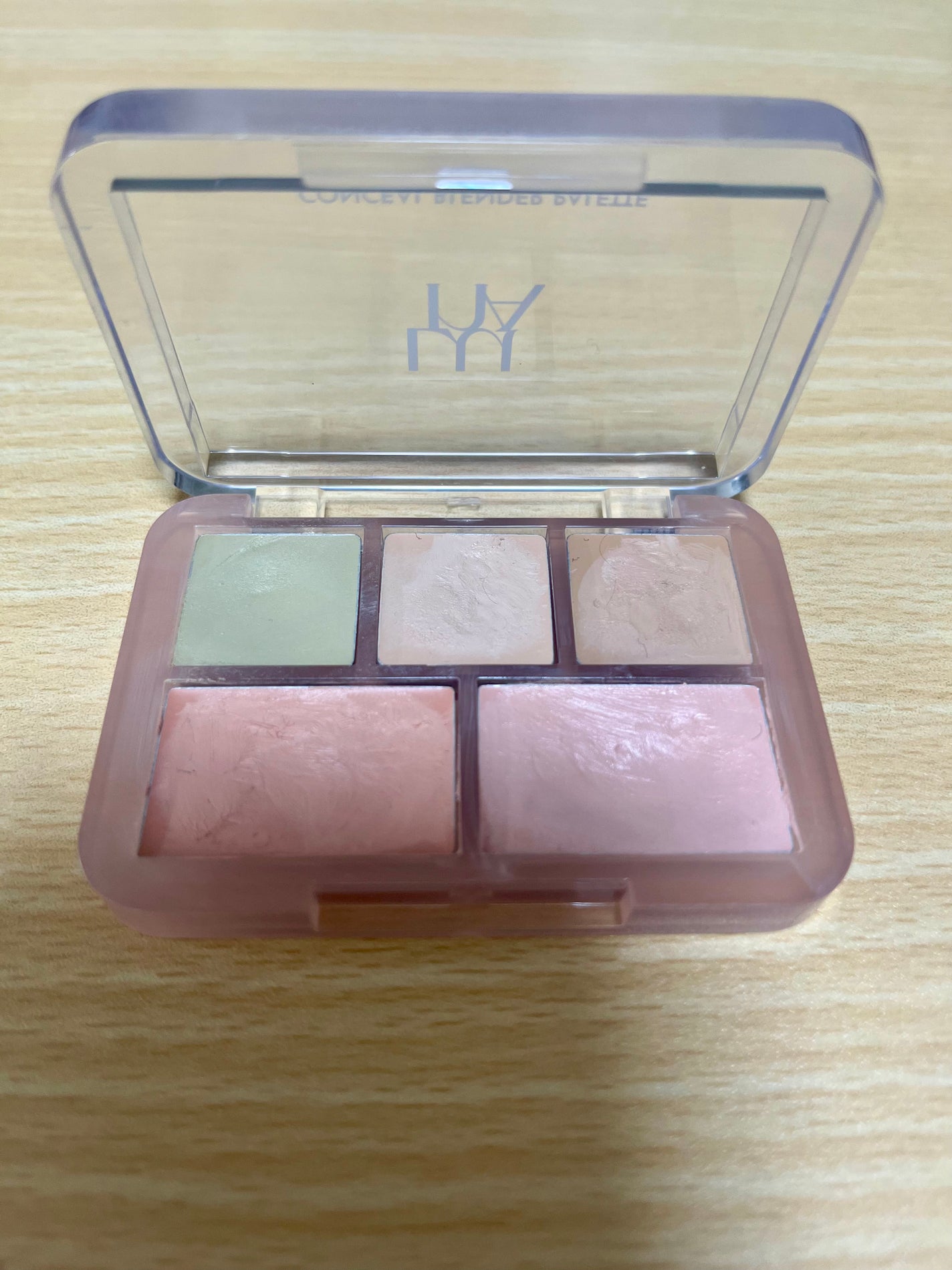 コンシールブレンダーパレット/LUNA/パレットコンシーラーを使ったクチコミ(1枚目)