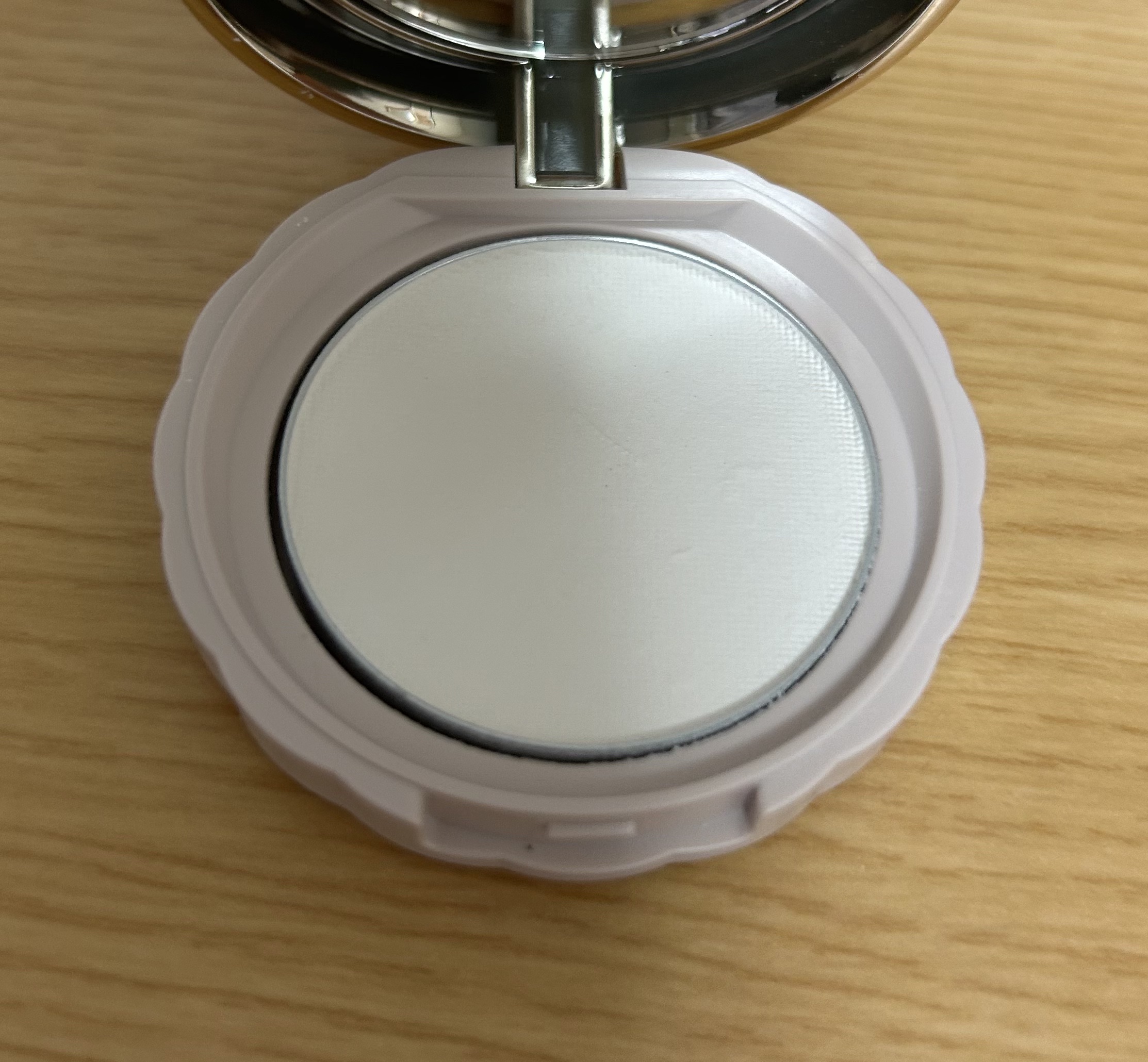 シークレットビューティーパウダー 01 クリア/キャンメイク/プレストパウダーを使ったクチコミ（2枚目）