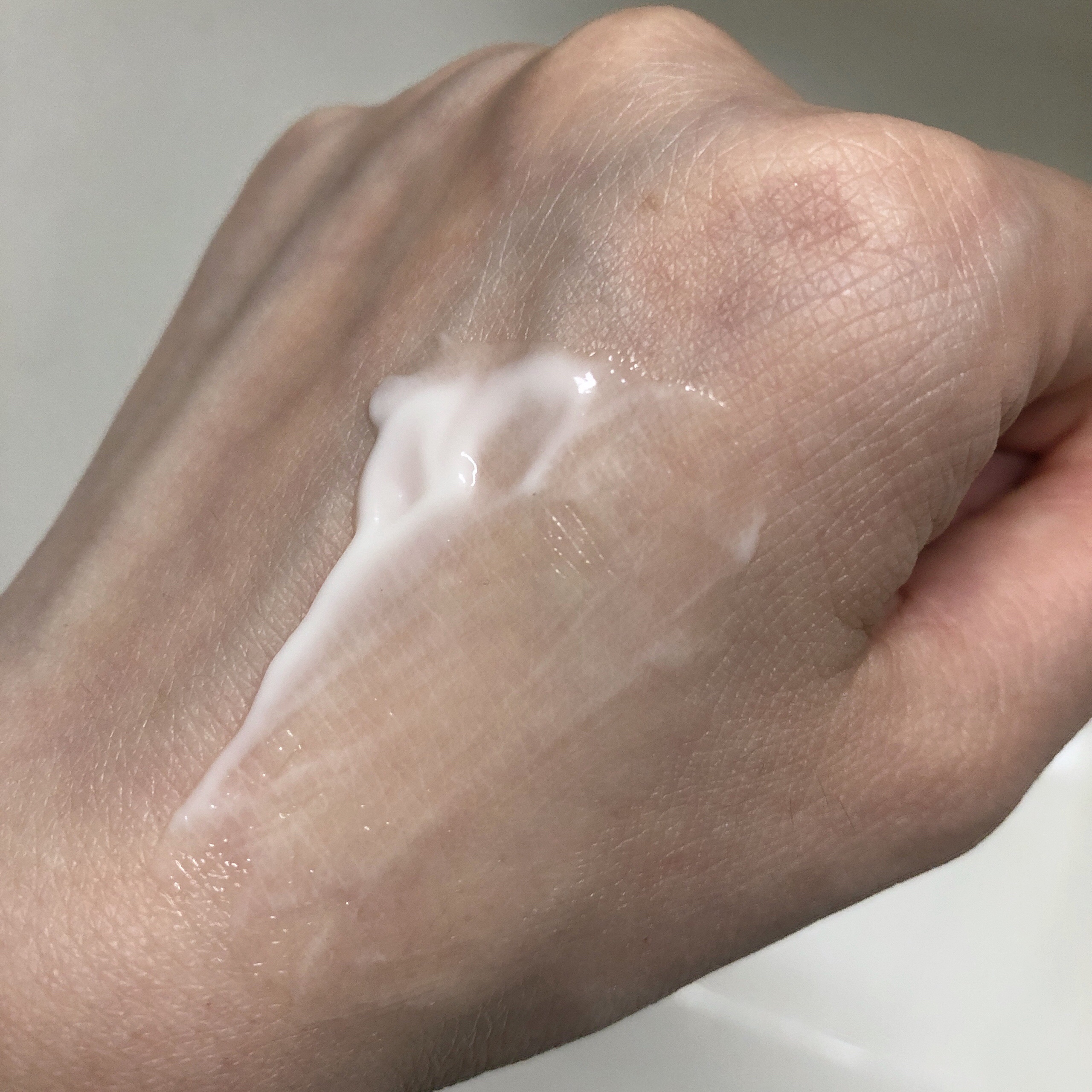 ヨル スキン オーバーナイトクリーム モイスト/YOLU/フェイスクリームを使ったクチコミ（3枚目）