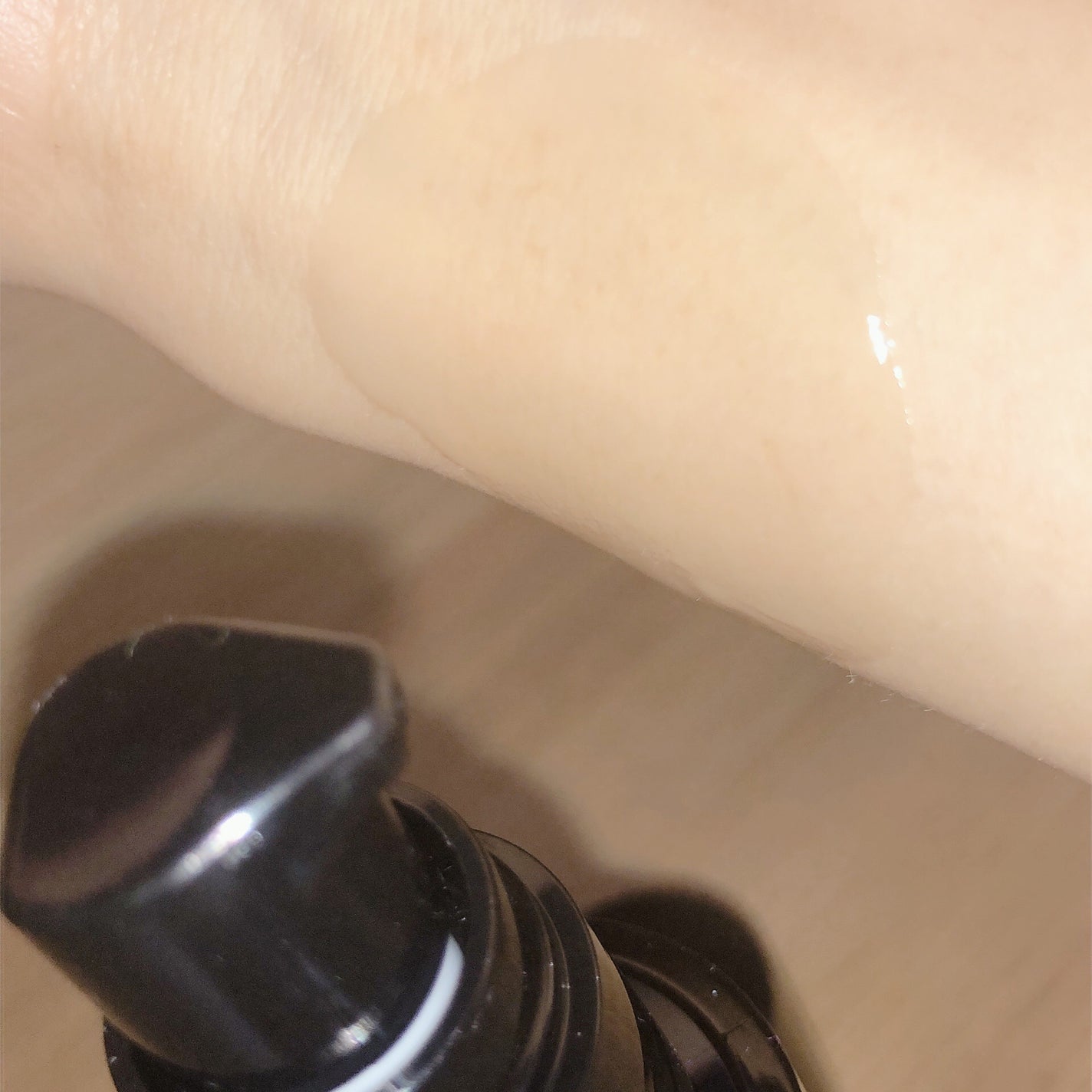 ヨル スキン オーバーナイトセラム モイスト/YOLU/美容液を使ったクチコミ(4枚目)