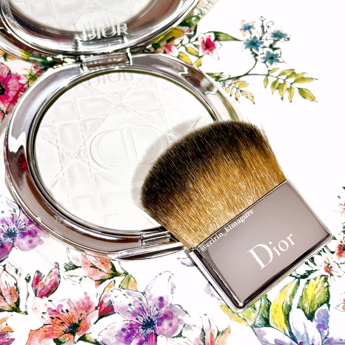 2025年秋新作フェイスパウダー】ディオールスキン