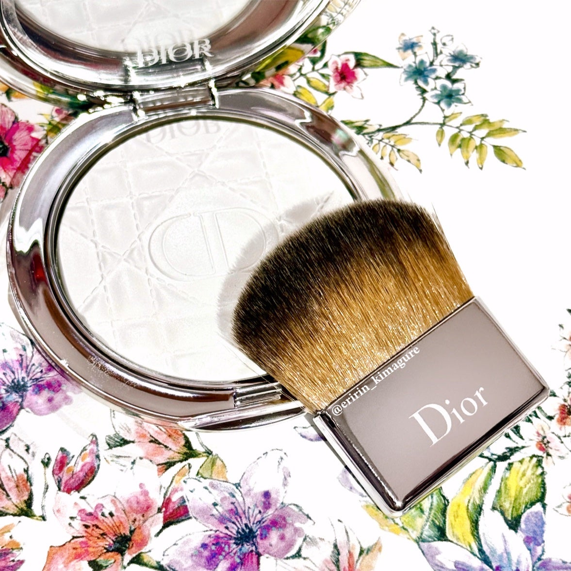 ディオールスキン フォーエヴァー ヌード ラディアント フィルター/Dior/フェイスパウダーを使ったクチコミ(4枚目)