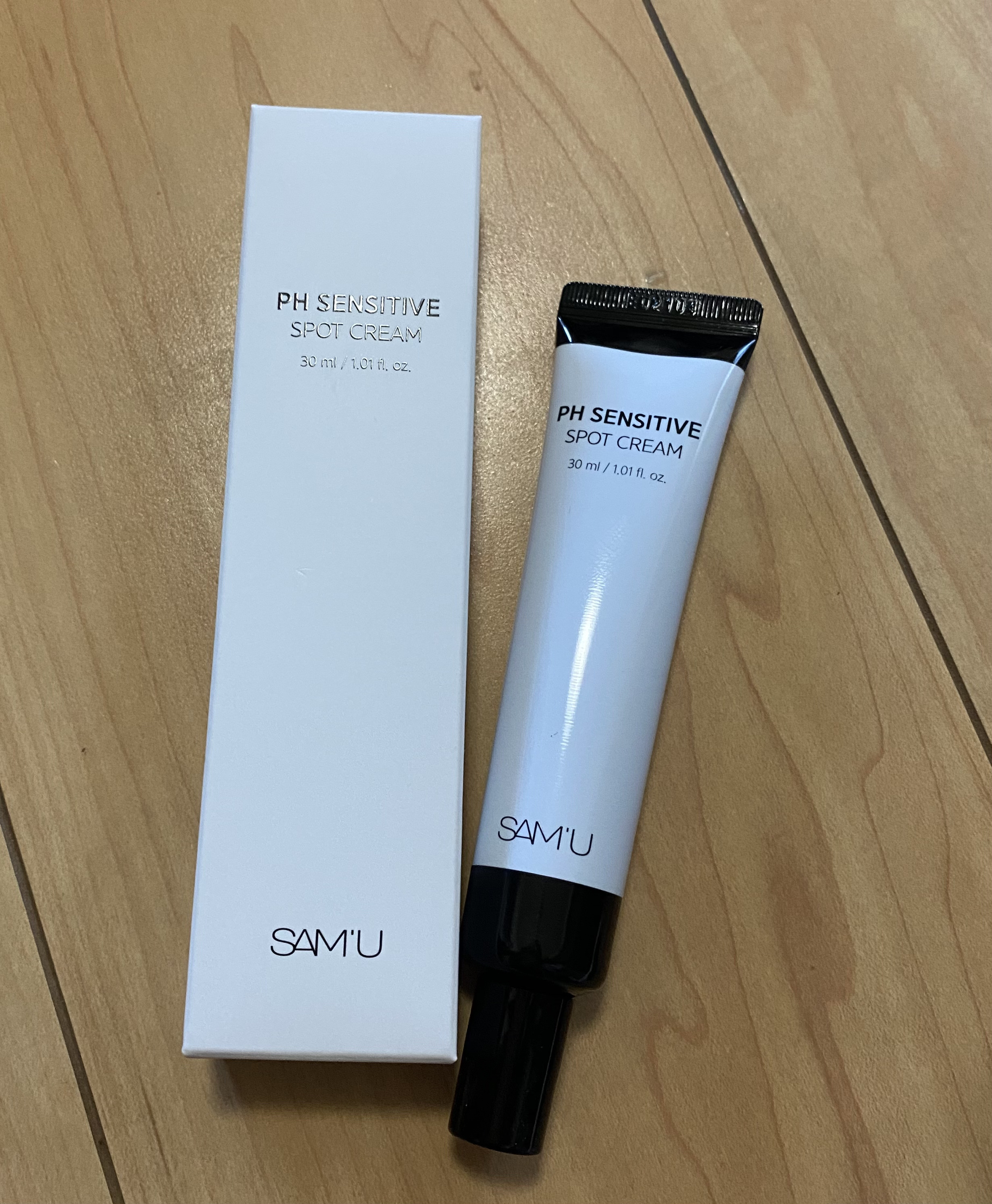 ⭐️SAM'U　PHセンシティブスポットクリーム　#提供

肌低刺激テスト済みの商品で崩れた肌のバリア機能を強化
あらゆる刺激により敏感になったお肌を素早くスージングケアできるブルーの肌バリアクリーム

スキンケアの最後に、気になる部分を集