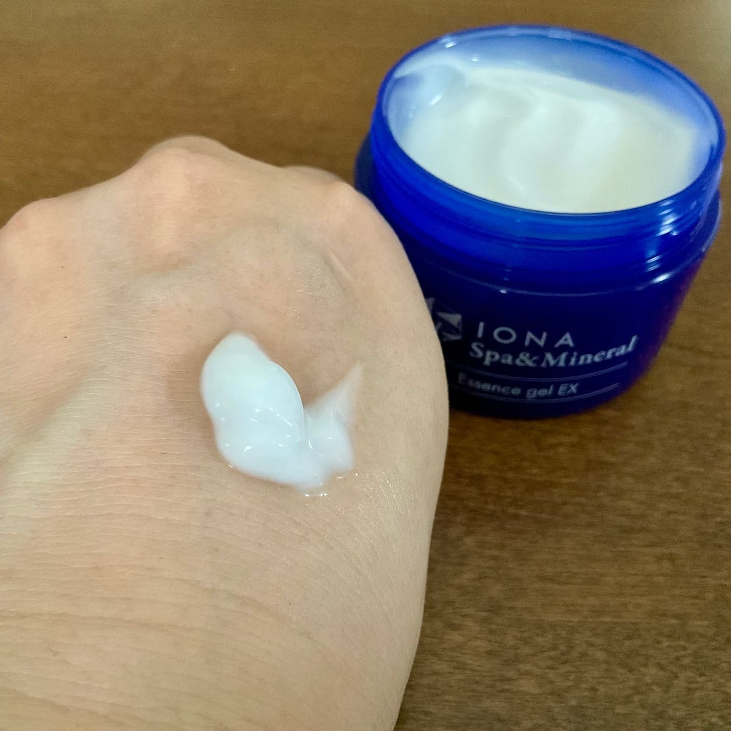 エッセンス ジェル EX/イオナ スパ&ミネラル/オールインワン化粧品を使ったクチコミ(3枚目)